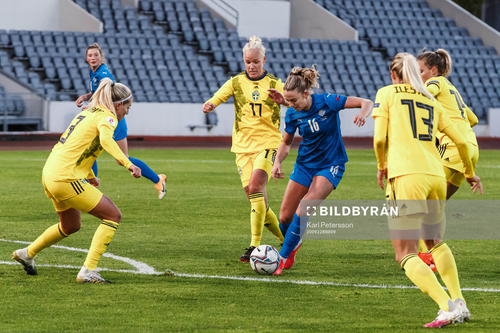 Caroline Seger of Sweden against Elin Metta Jensen of