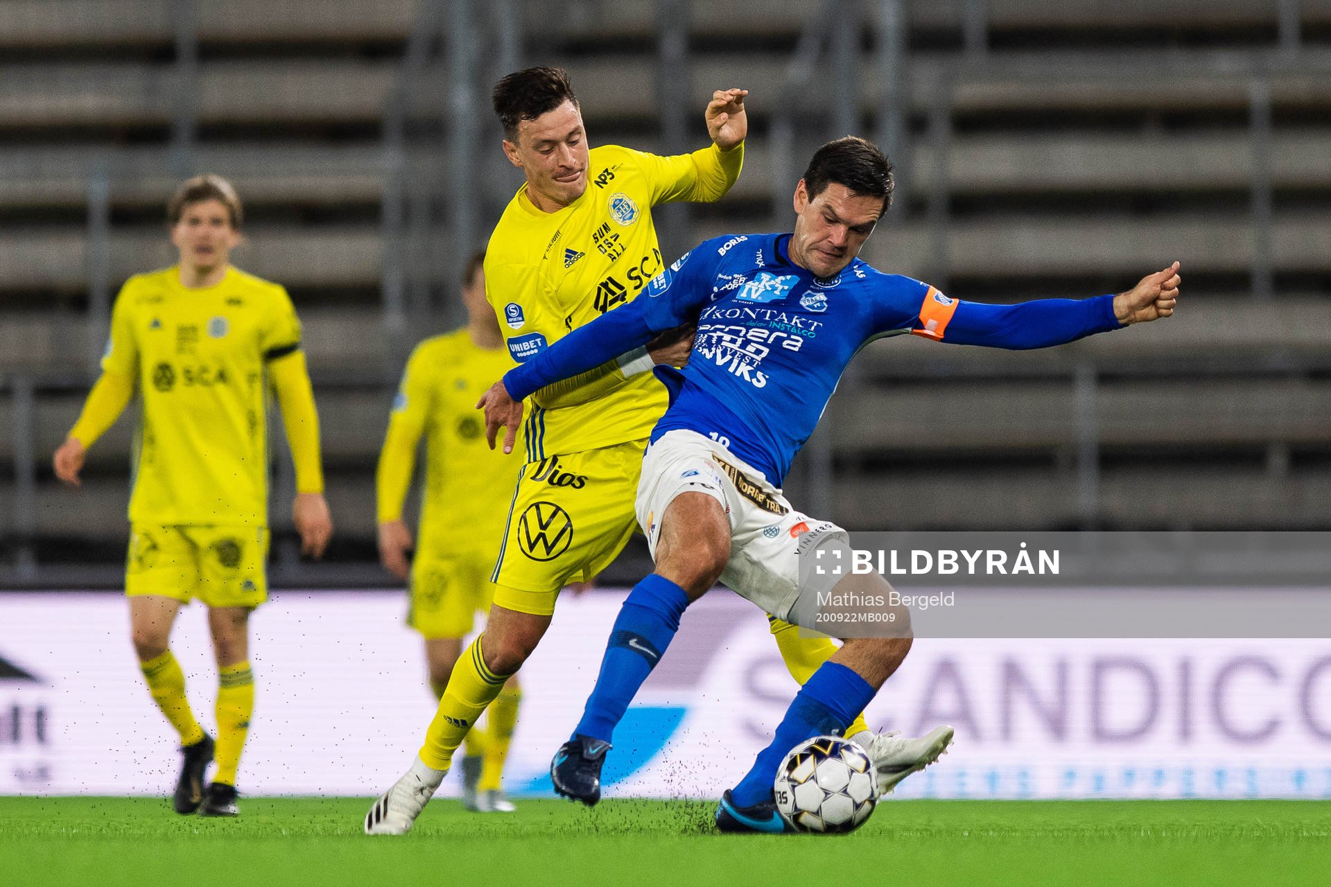 Sundsvalls Jamie Ryan Hopcutt och Norrbys Ivo Dominik