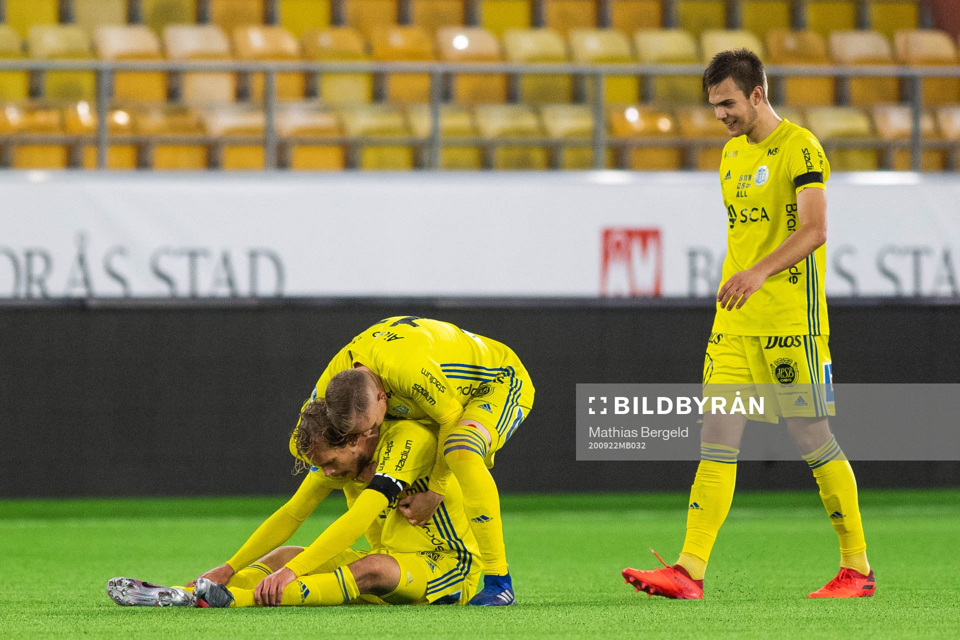 Sundsvalls Pontus Engblom kramas om av Tobias Eriksson