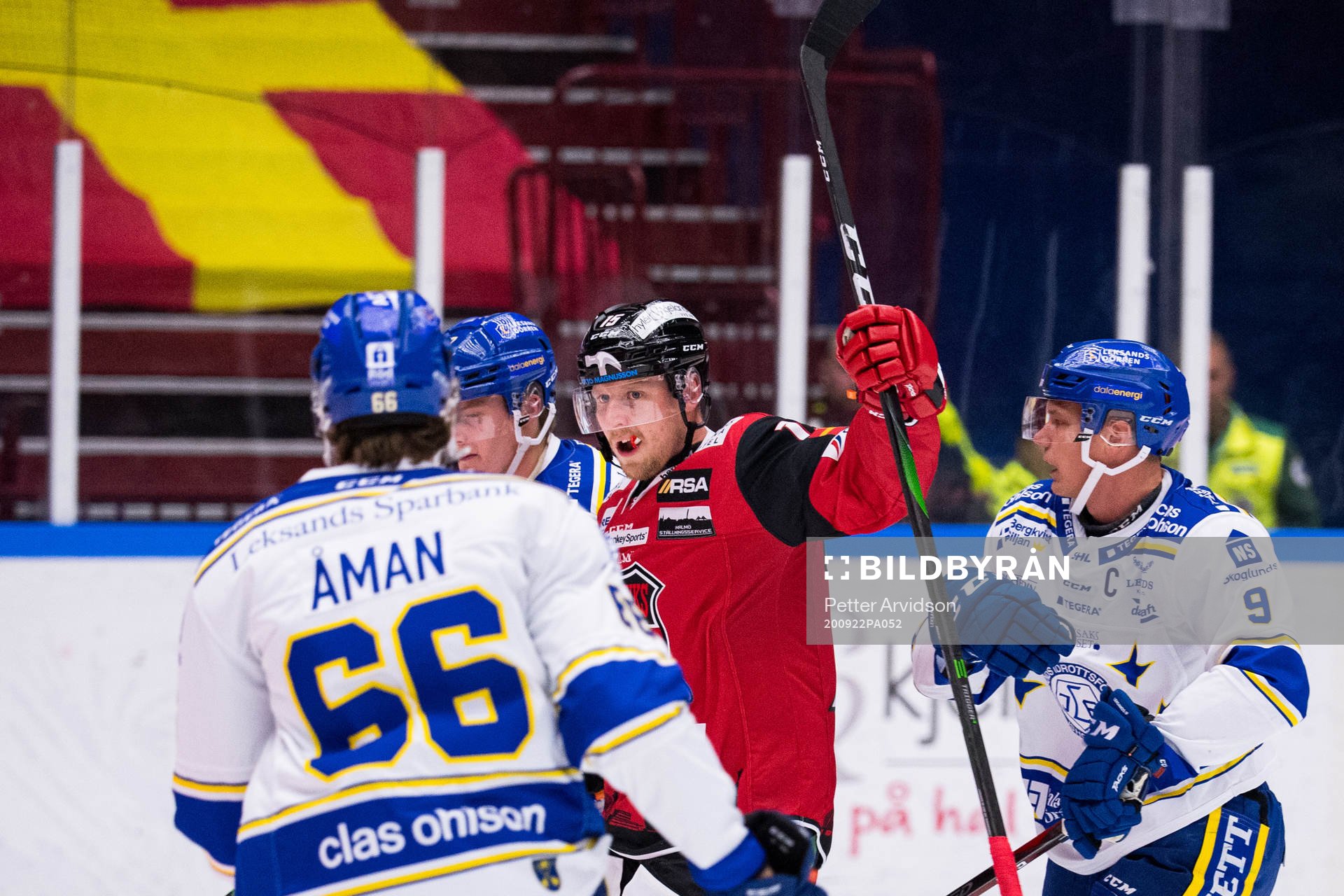 Malmö Redhawks Axel Wemmenborn jublar