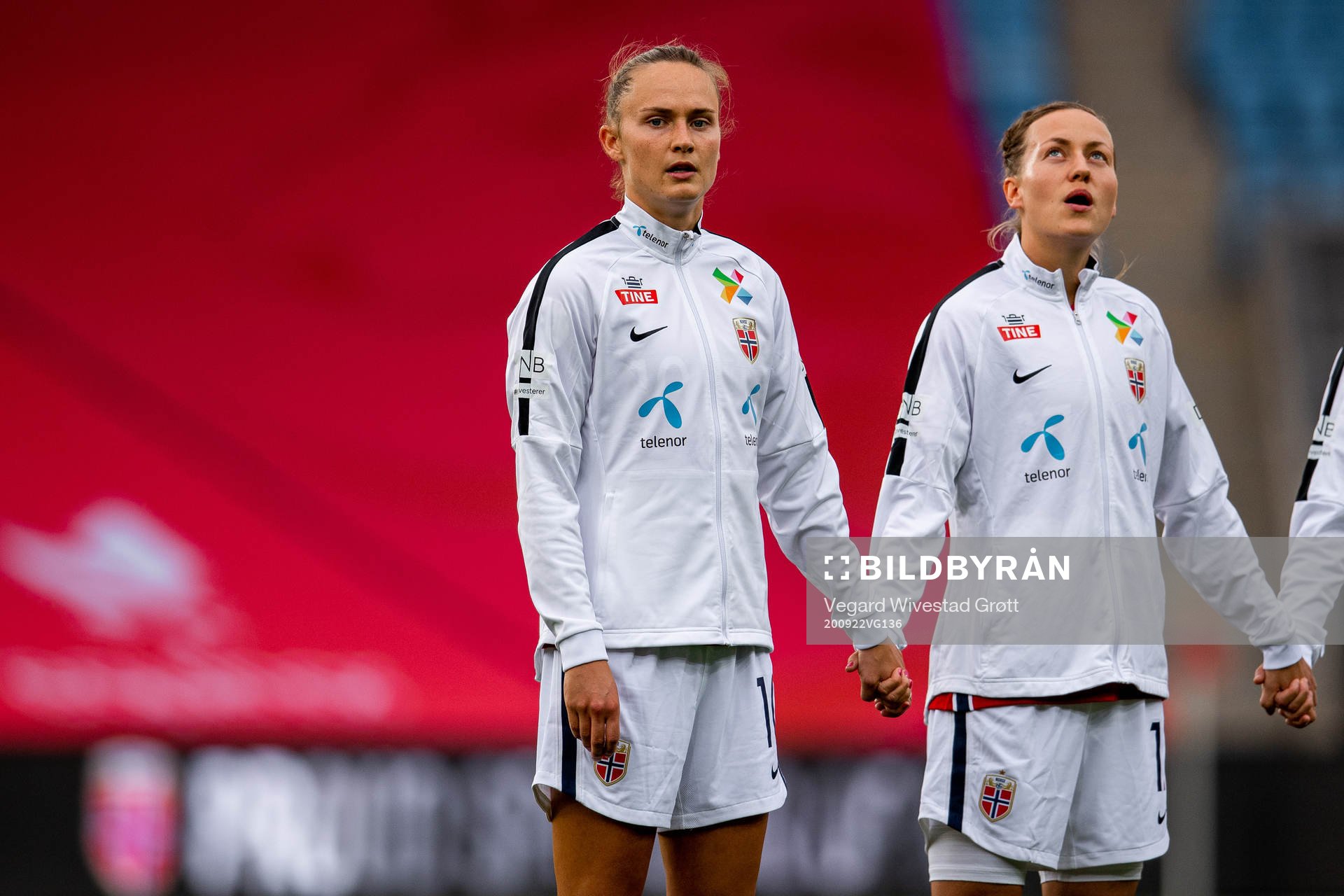 Caroline Graham Hansen and Kristine Minde of Norway