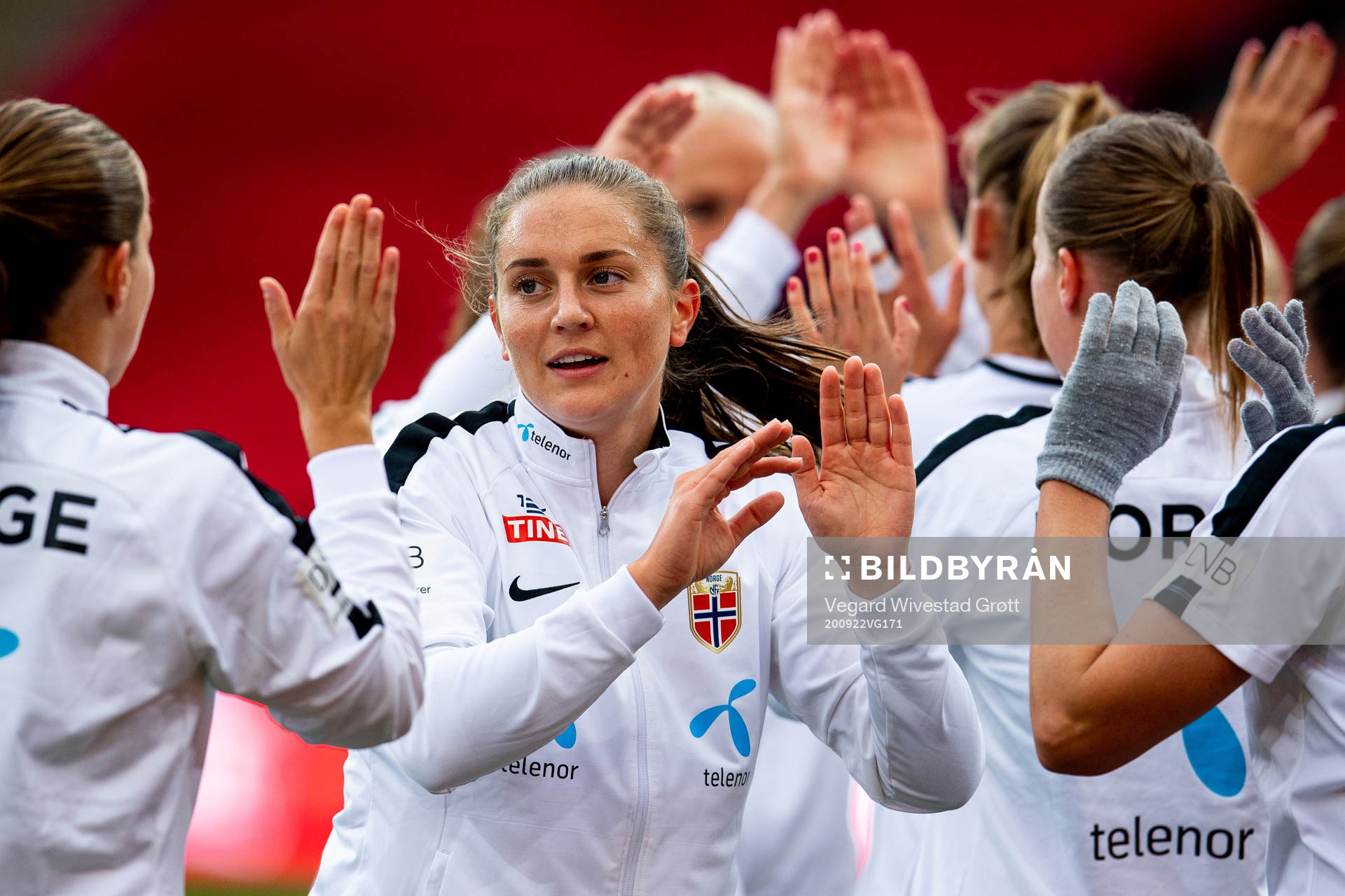 Vilde Bøe Risa of Norway warms up