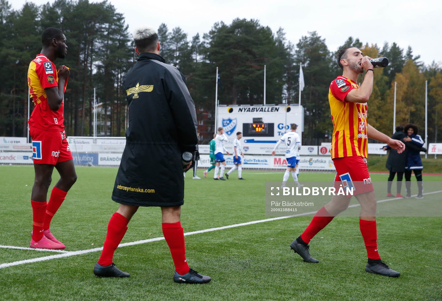 Spelarna i Örebro Syrianska deppar