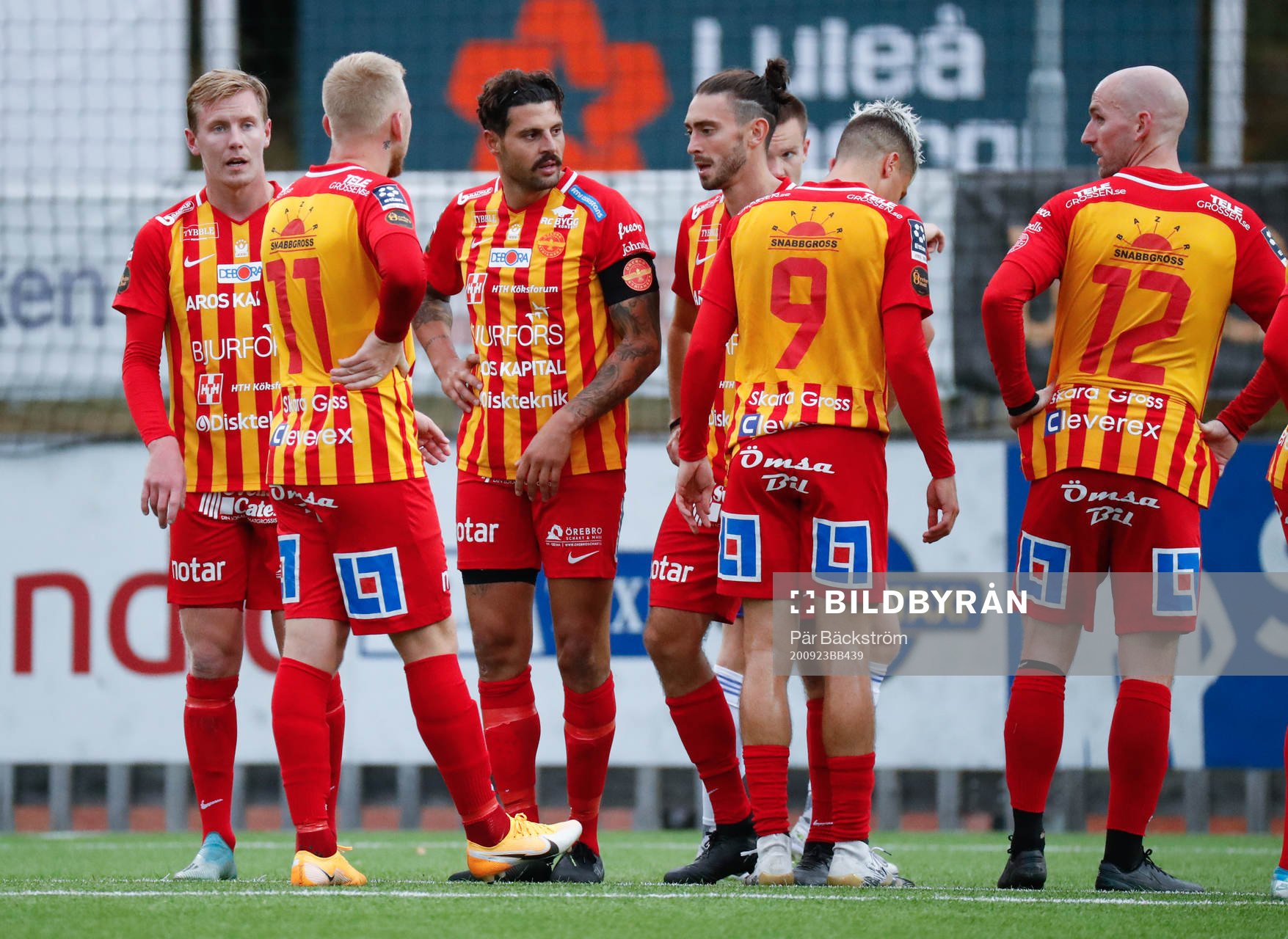 Spelarna i Örebro Syrianska deppar