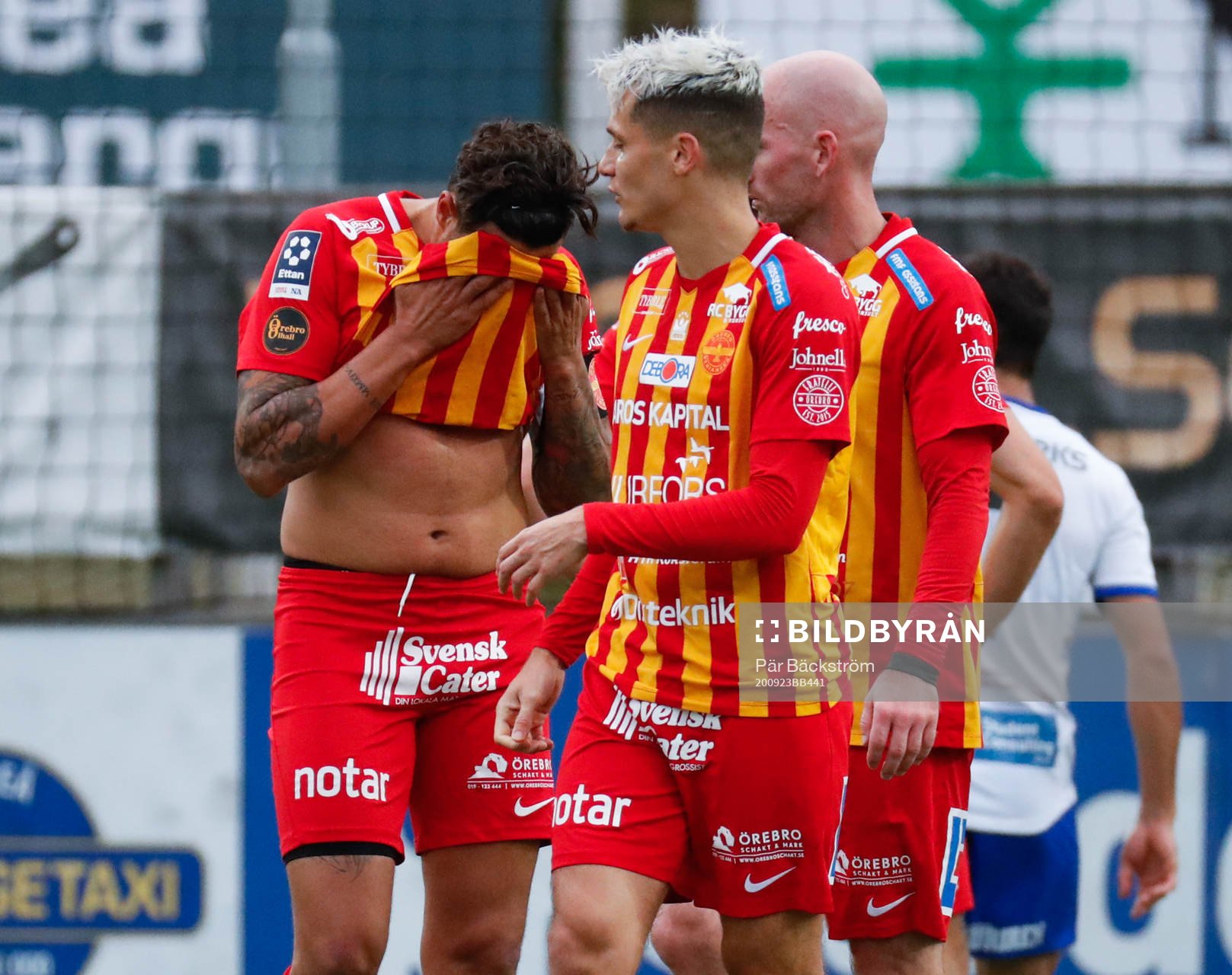 Spelarna i Örebro Syrianska deppar