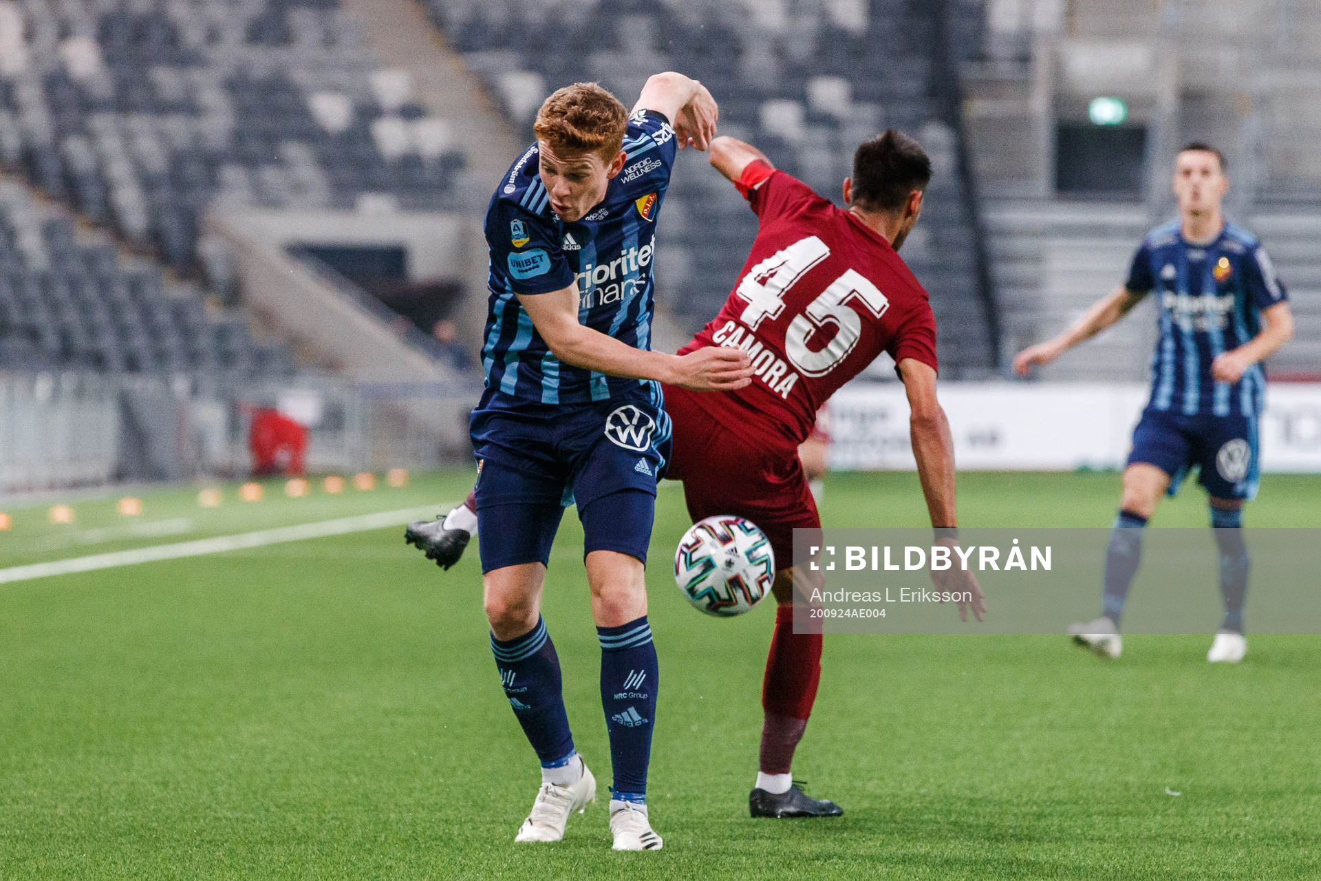 Aslak Witry of Djurgården and Mario Camora of CFR Cluj