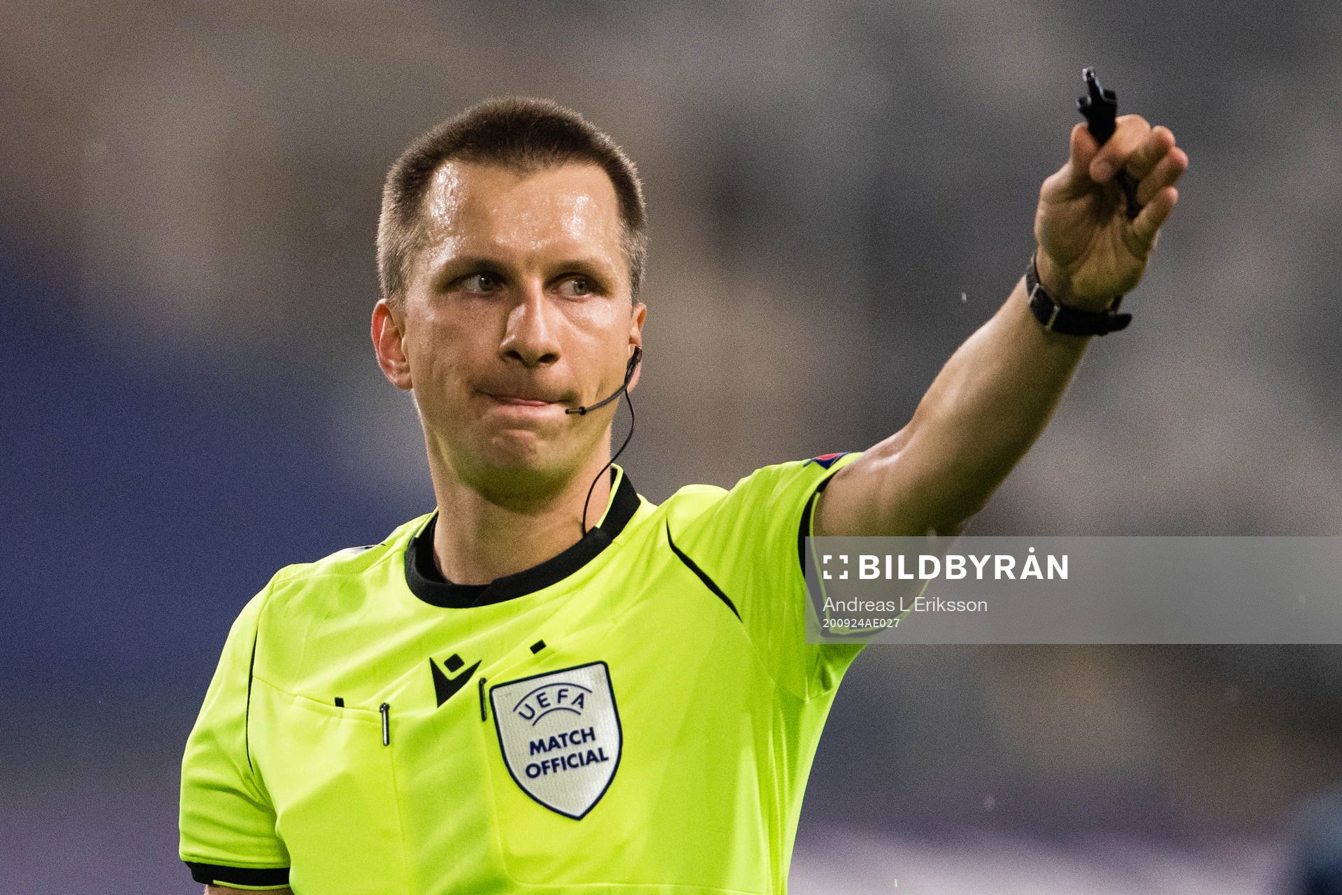 Referee Bartosz Frankowski