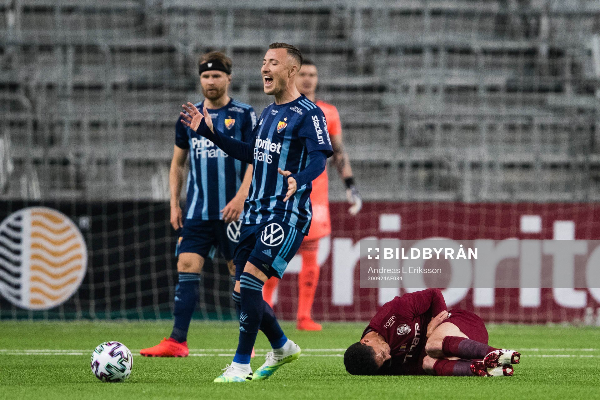 Fredrik Ulvestad of Djurgården react when Mario Rondon of