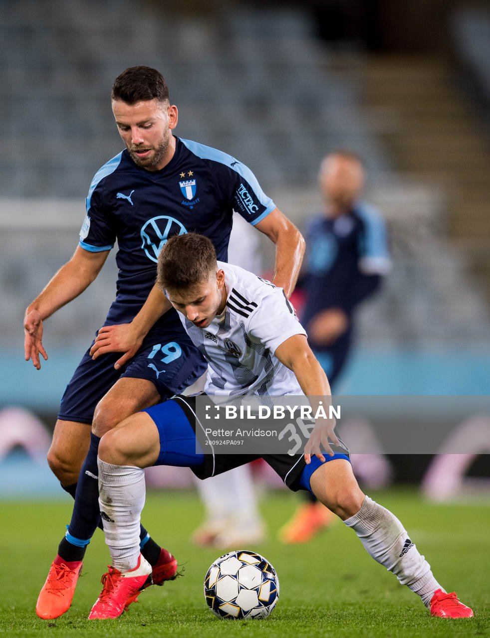 Erdal Rakip of Malmö FF and Marko Dira of Lokomotiva Zagreb