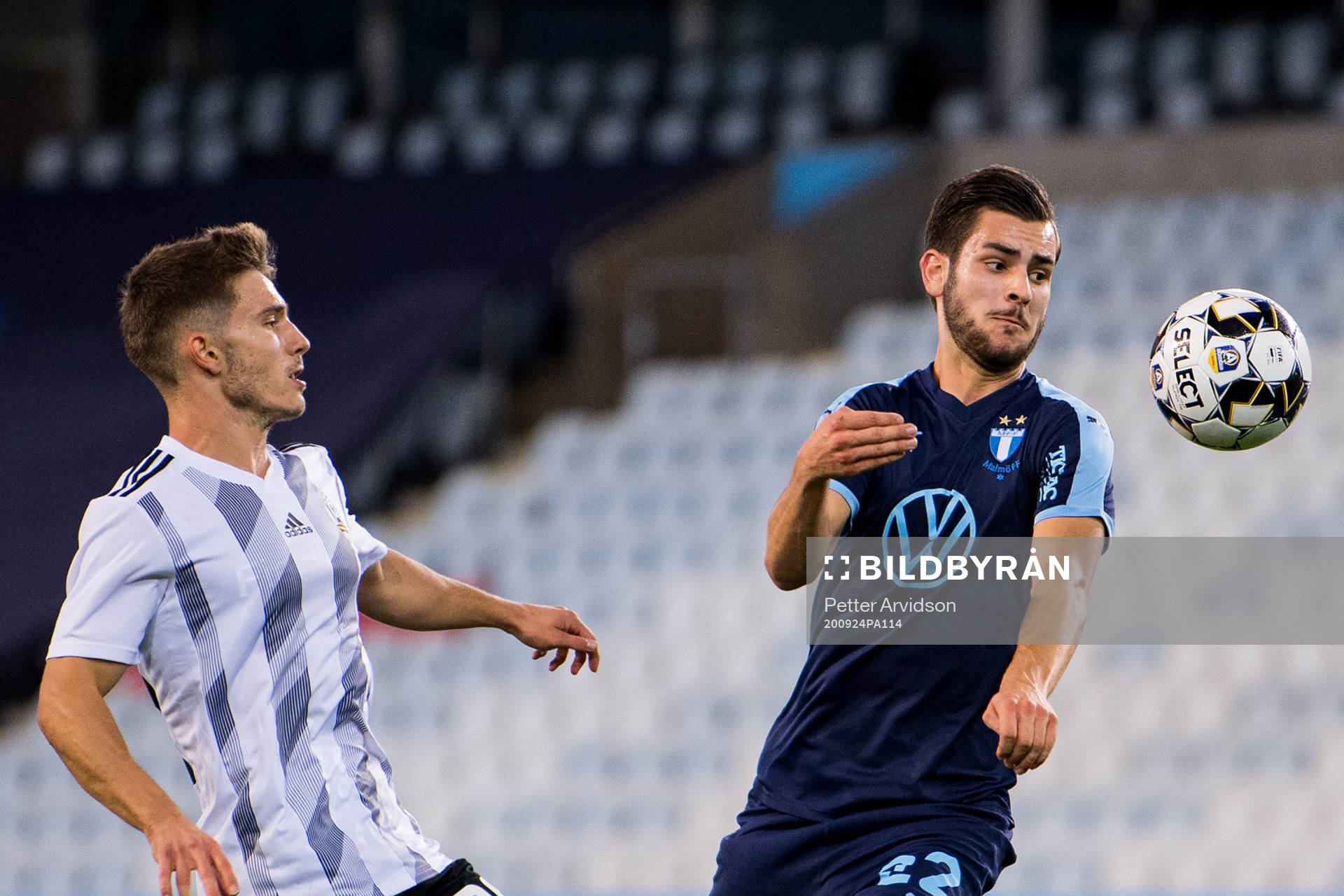 Marko Dira of Lokomotiva Zagreb and Adi Nalic of Malmö FF