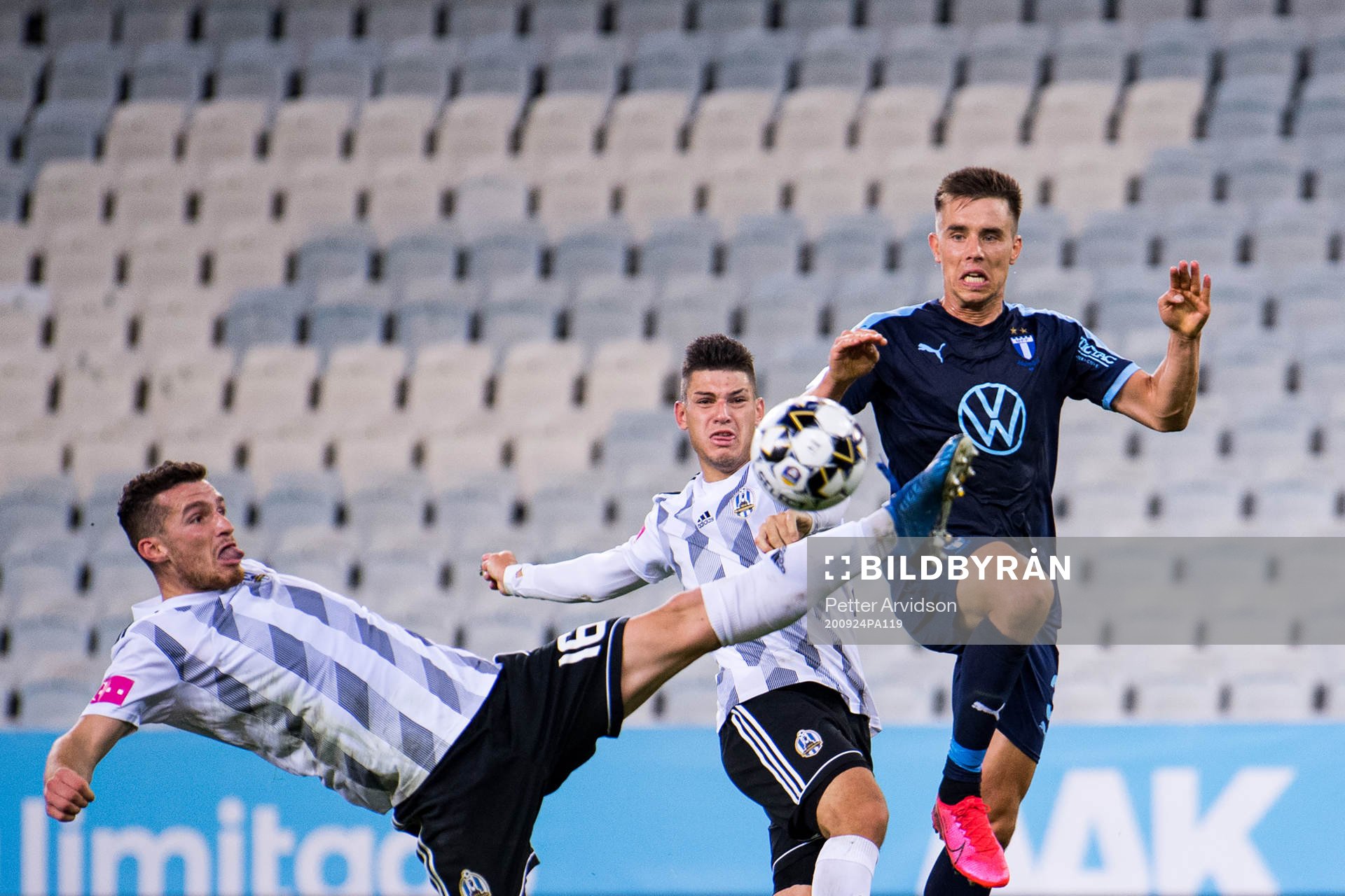 Jonas Knudsen of Malmö FF in action against Jon Mersinaj