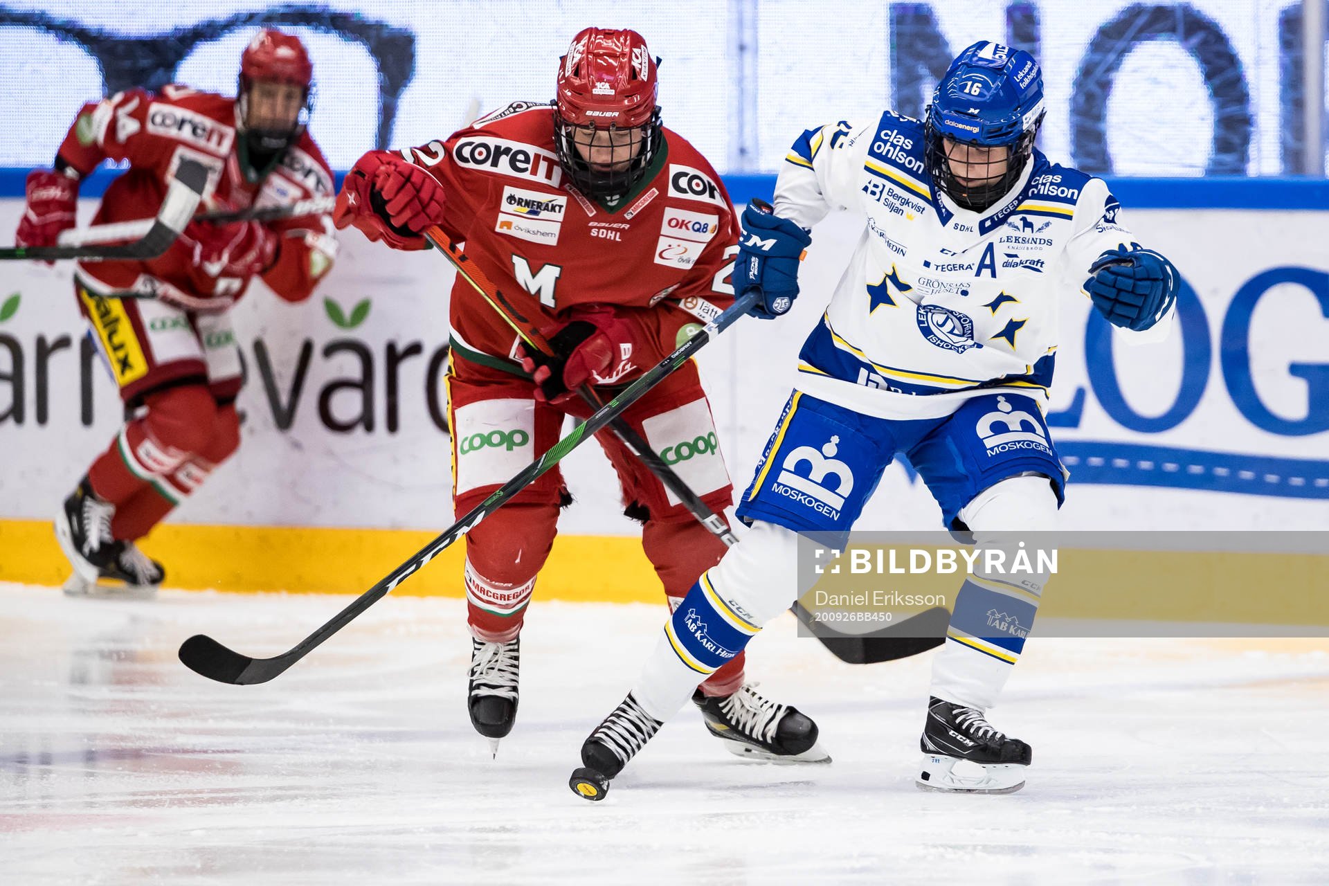 Leksands Kajsa Armborg och Modos Jaycee Magwood