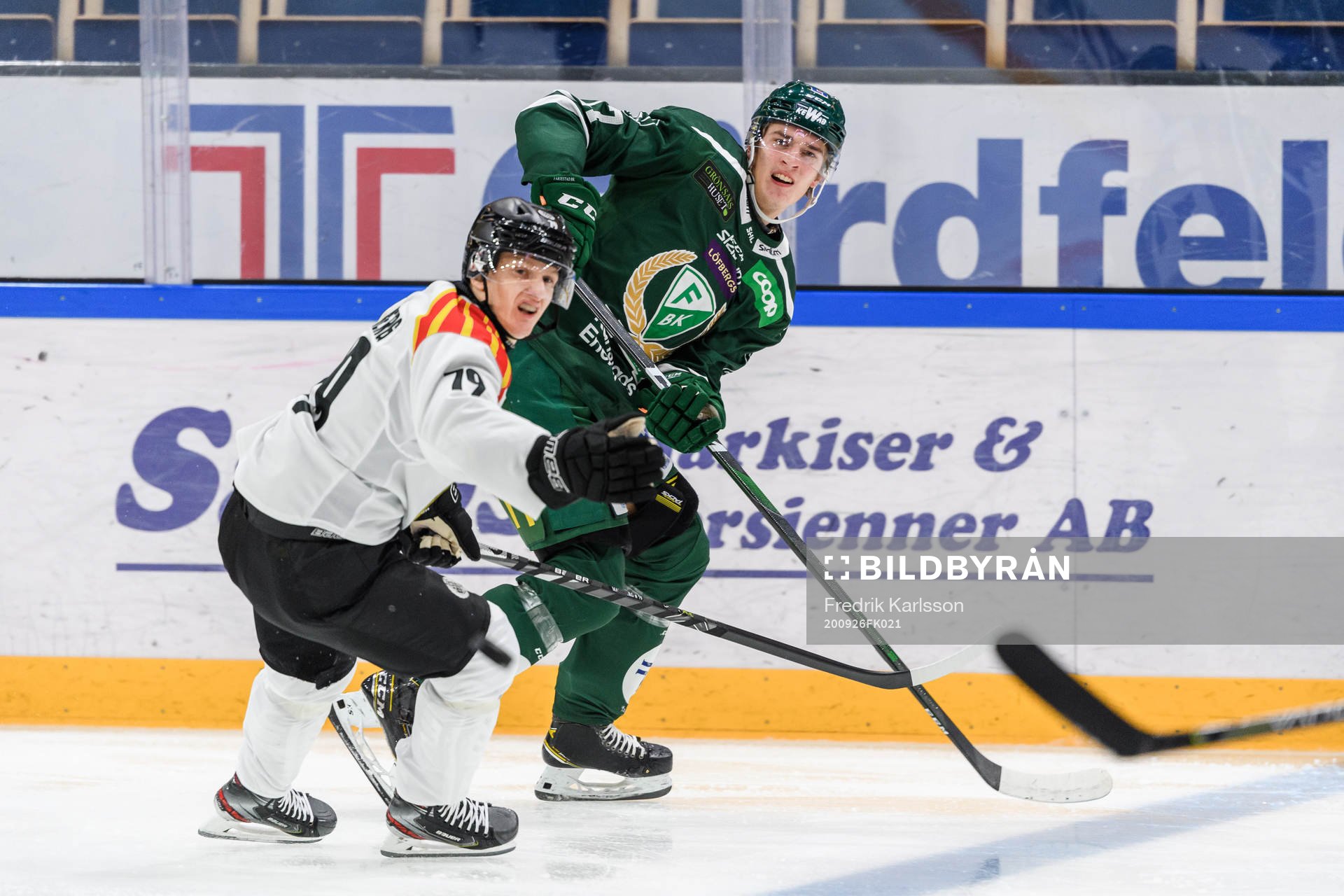 Brynäs Daniel Mannberg och Färjestads Oskar Bäck