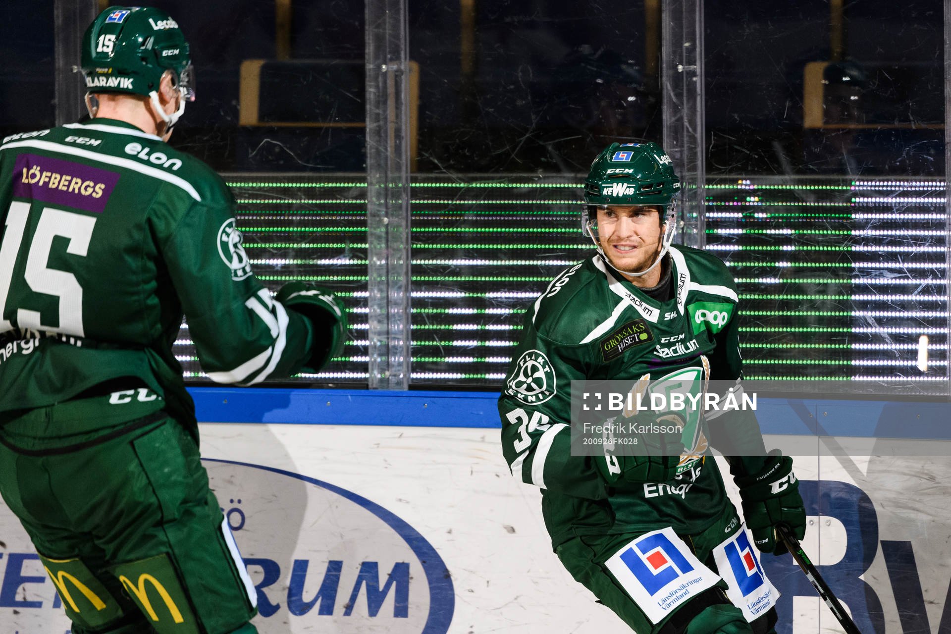 Färjestads Michael Lindqvist jublar