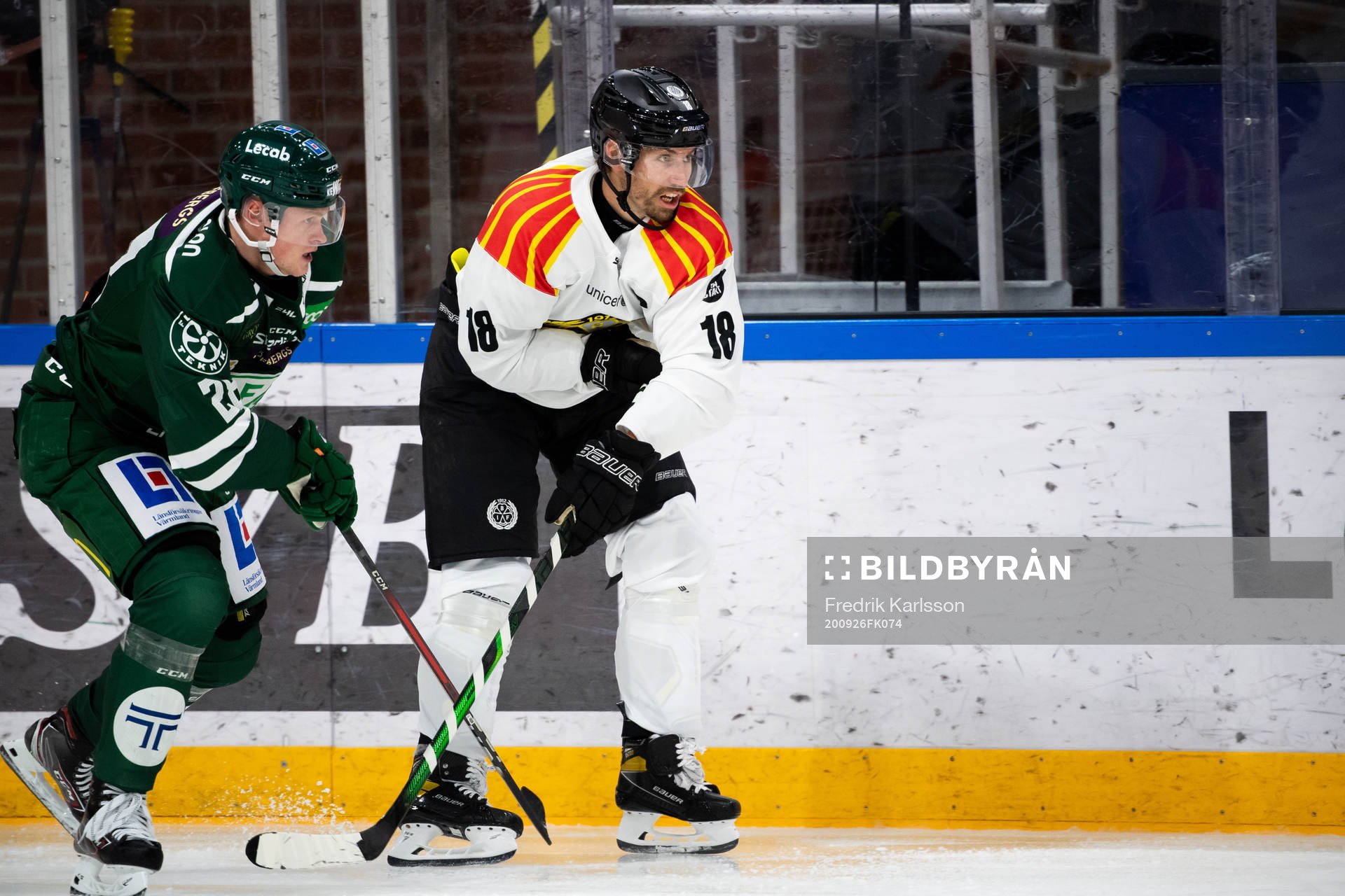 Färjestads Linus Arnesson och Brynäs Anton Rödin