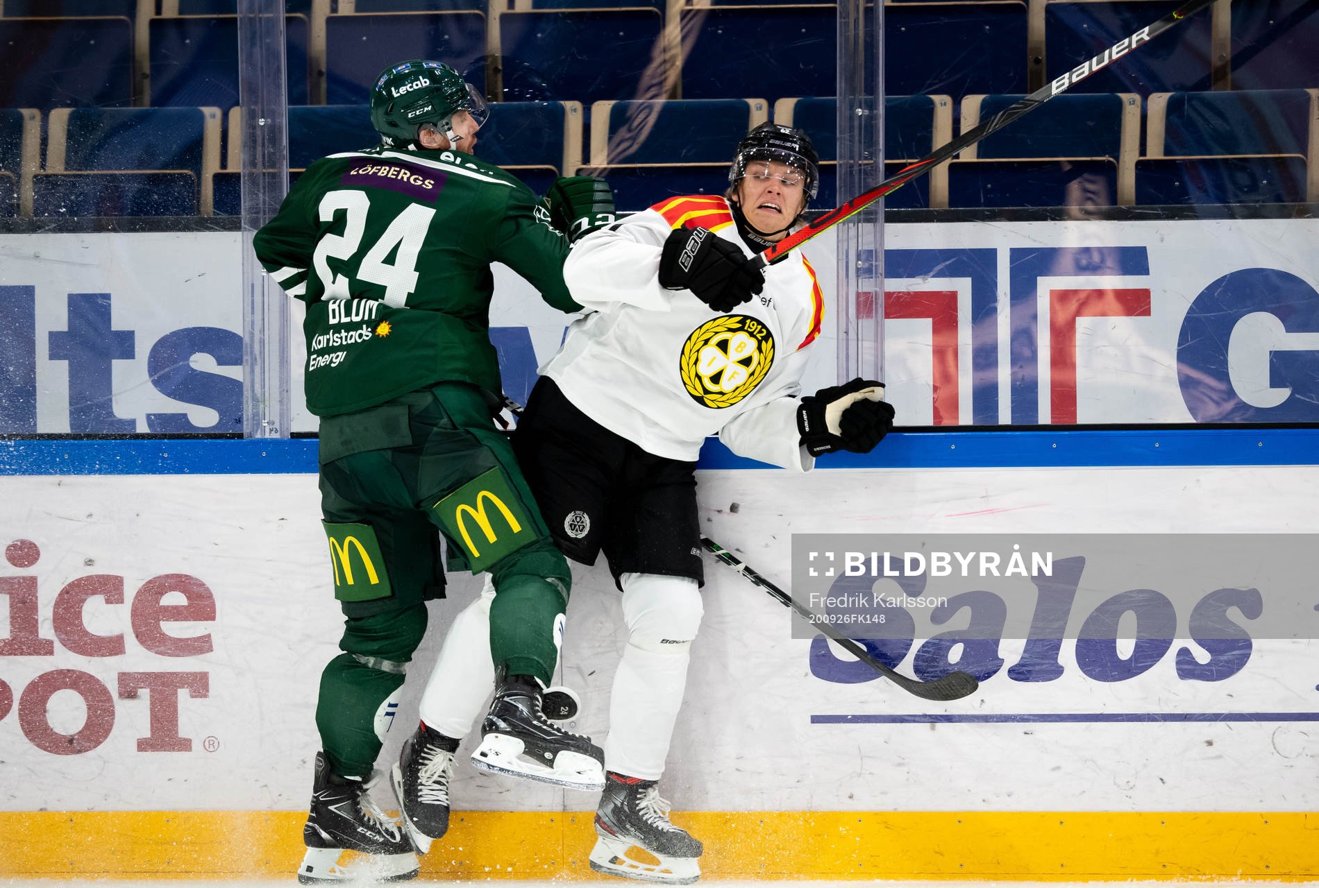 Färjestads Jonathon Blum och Brynäs Tom Hedberg