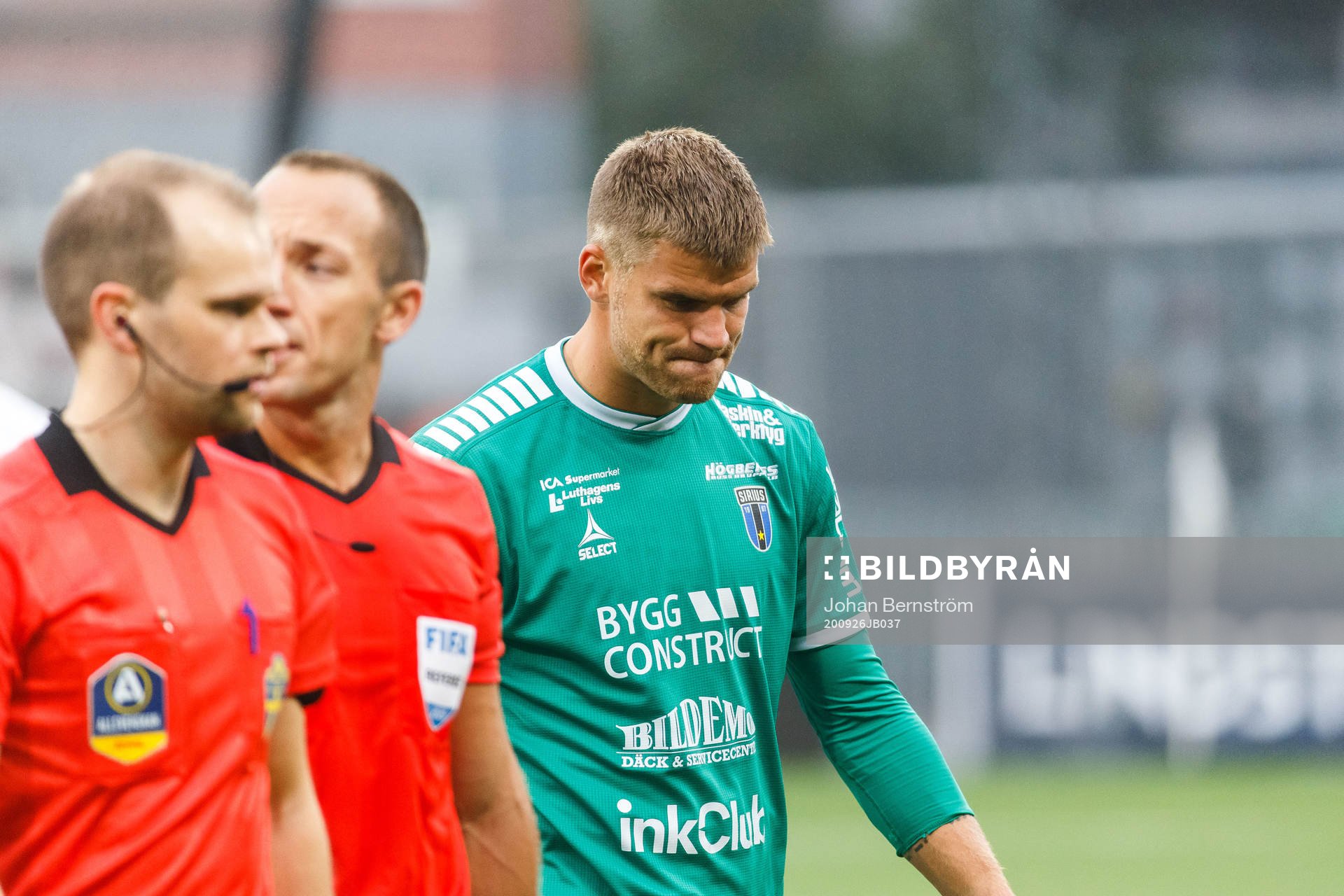 Sirius målvakt Lukas Jonsson deppar