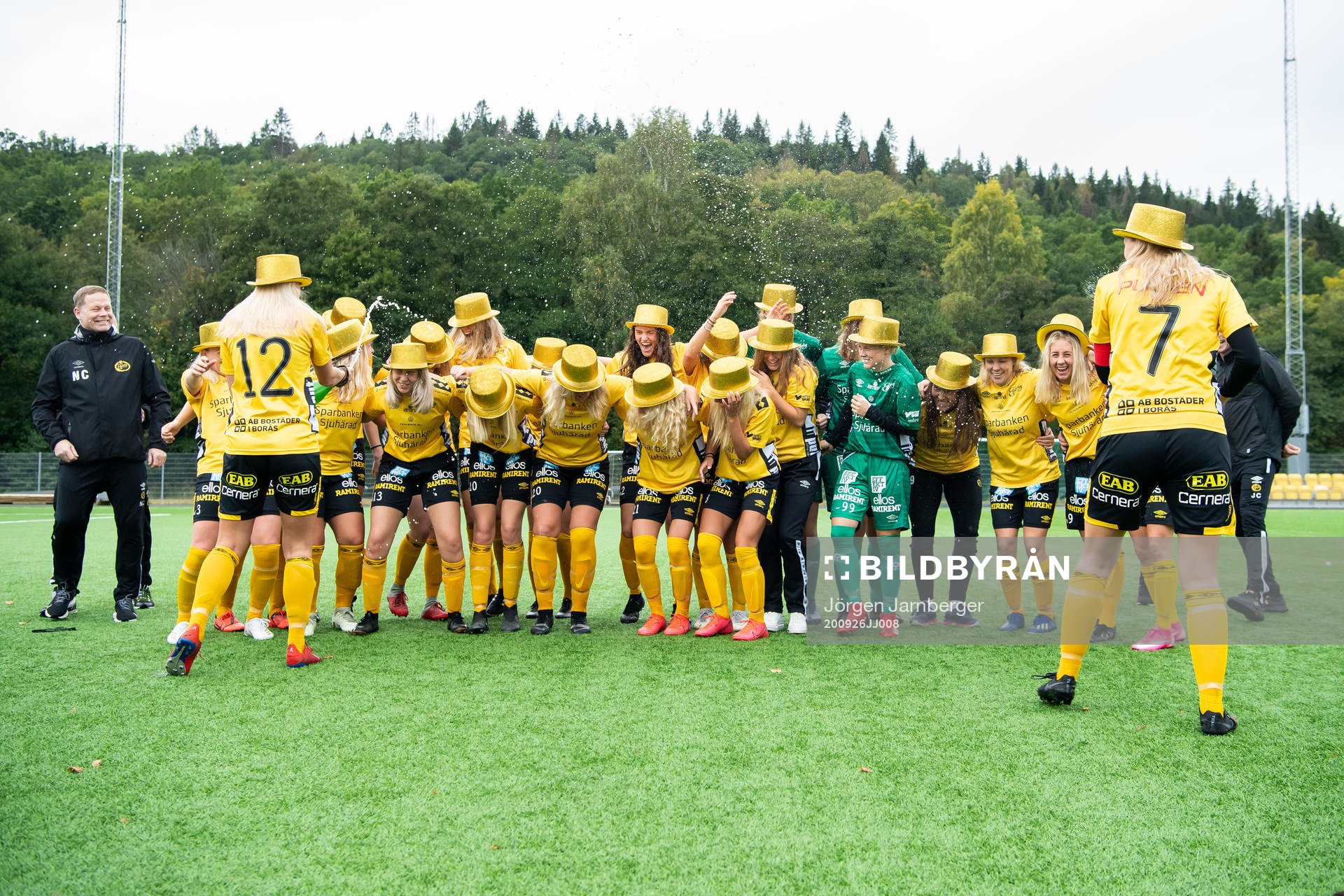 Elfsborgs damlag firar seriesegern i division 4
