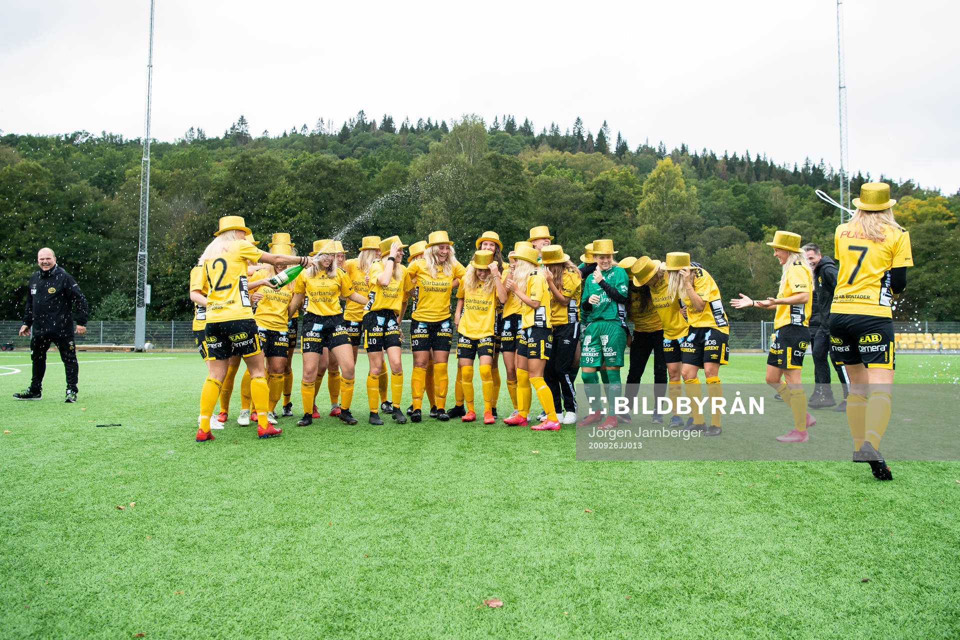 Elfsborgs damlag firar seriesegern i division 4