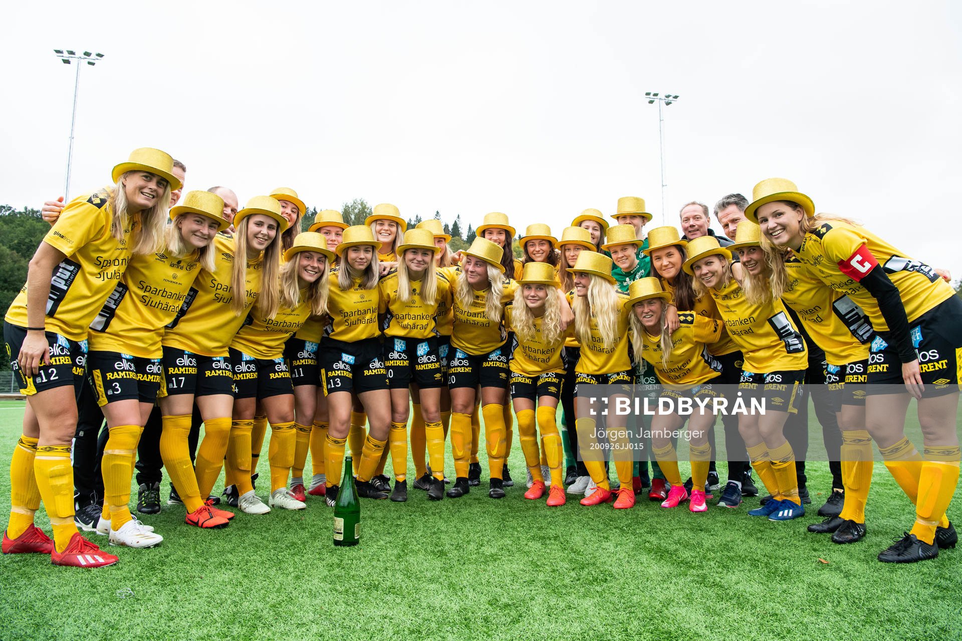 Elfsborgs damlag firar seriesegern i division 4