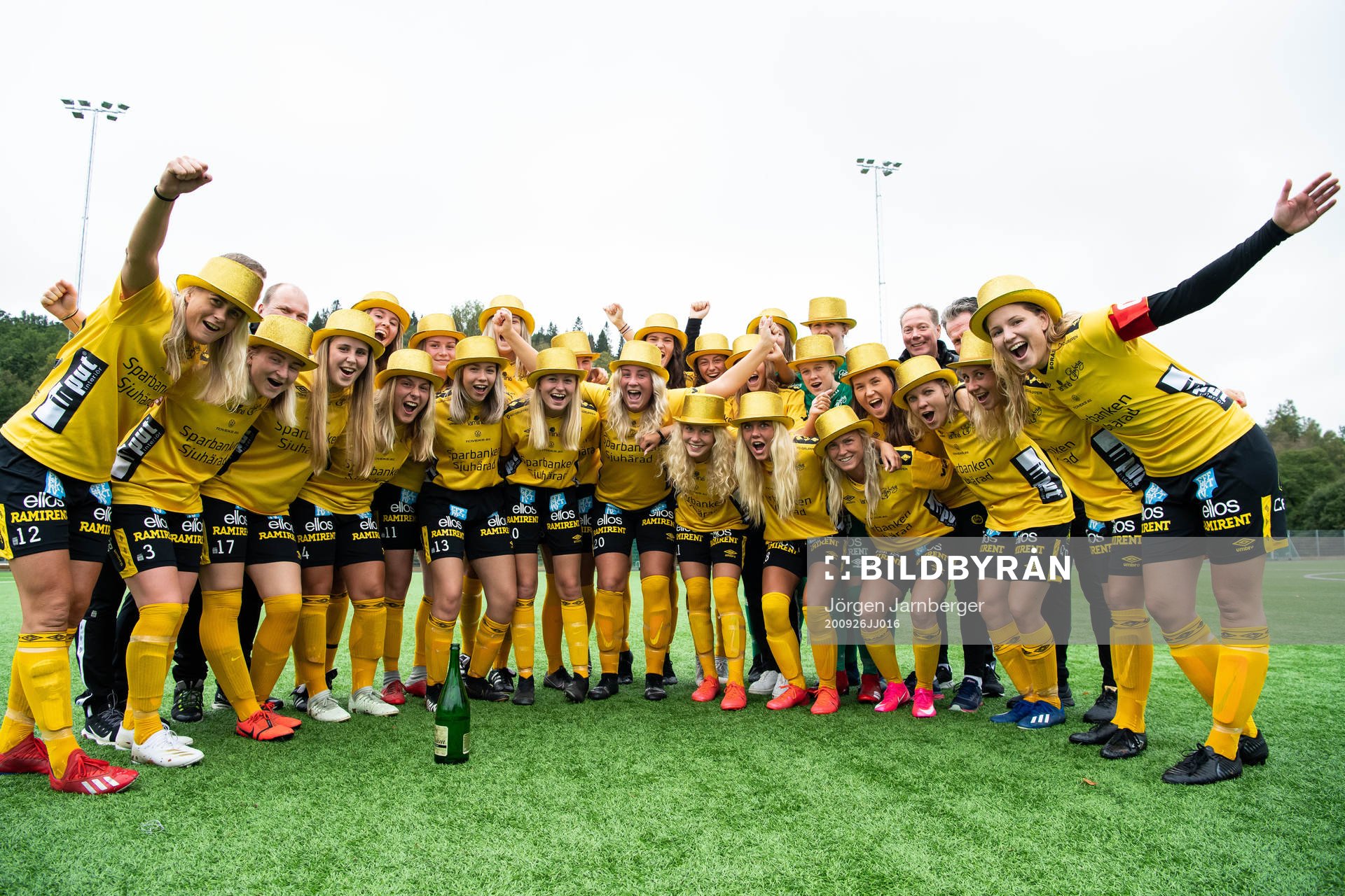 Elfsborgs damlag firar seriesegern i division 4