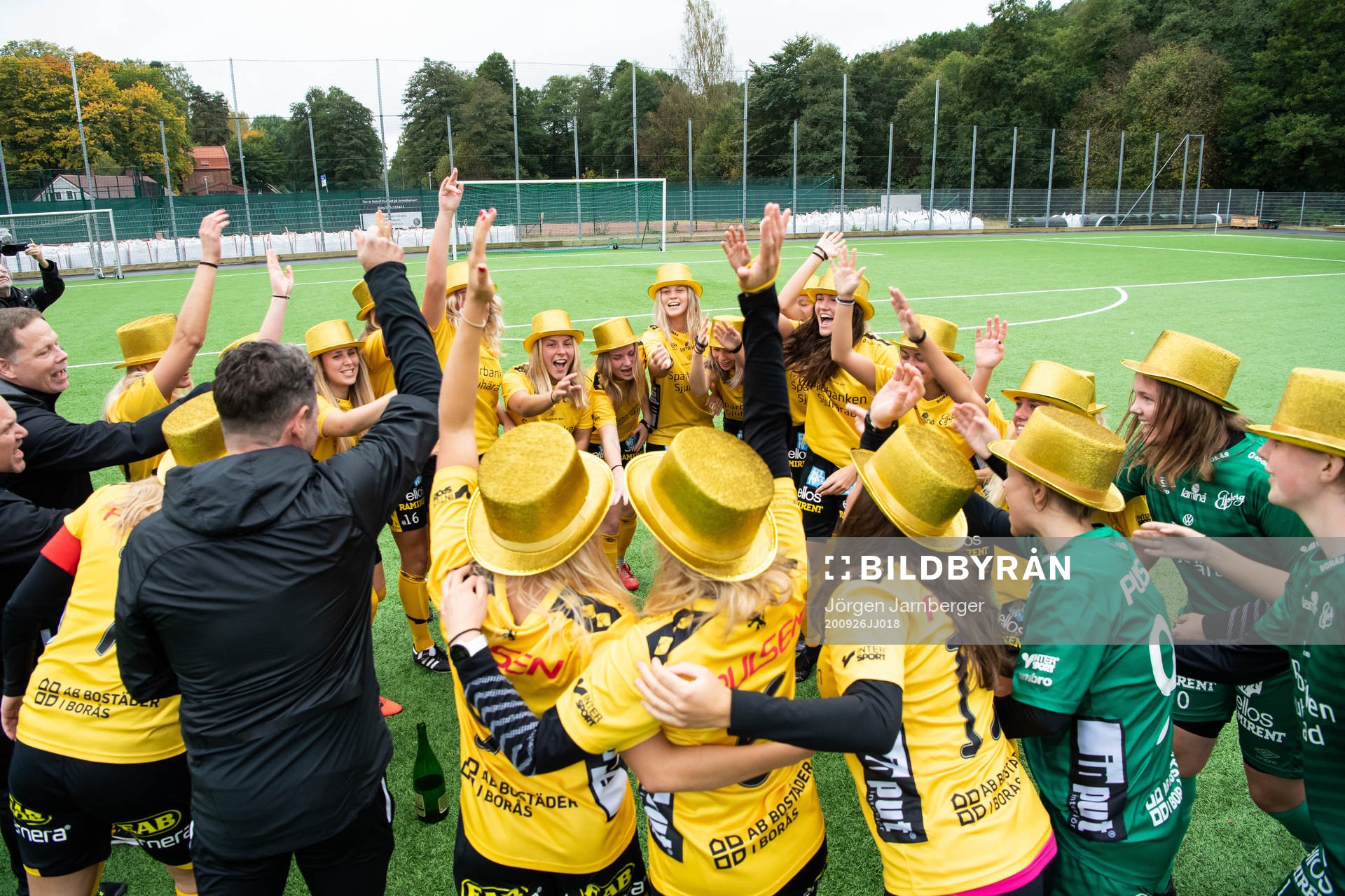 Elfsborgs damlag firar seriesegern i division 4