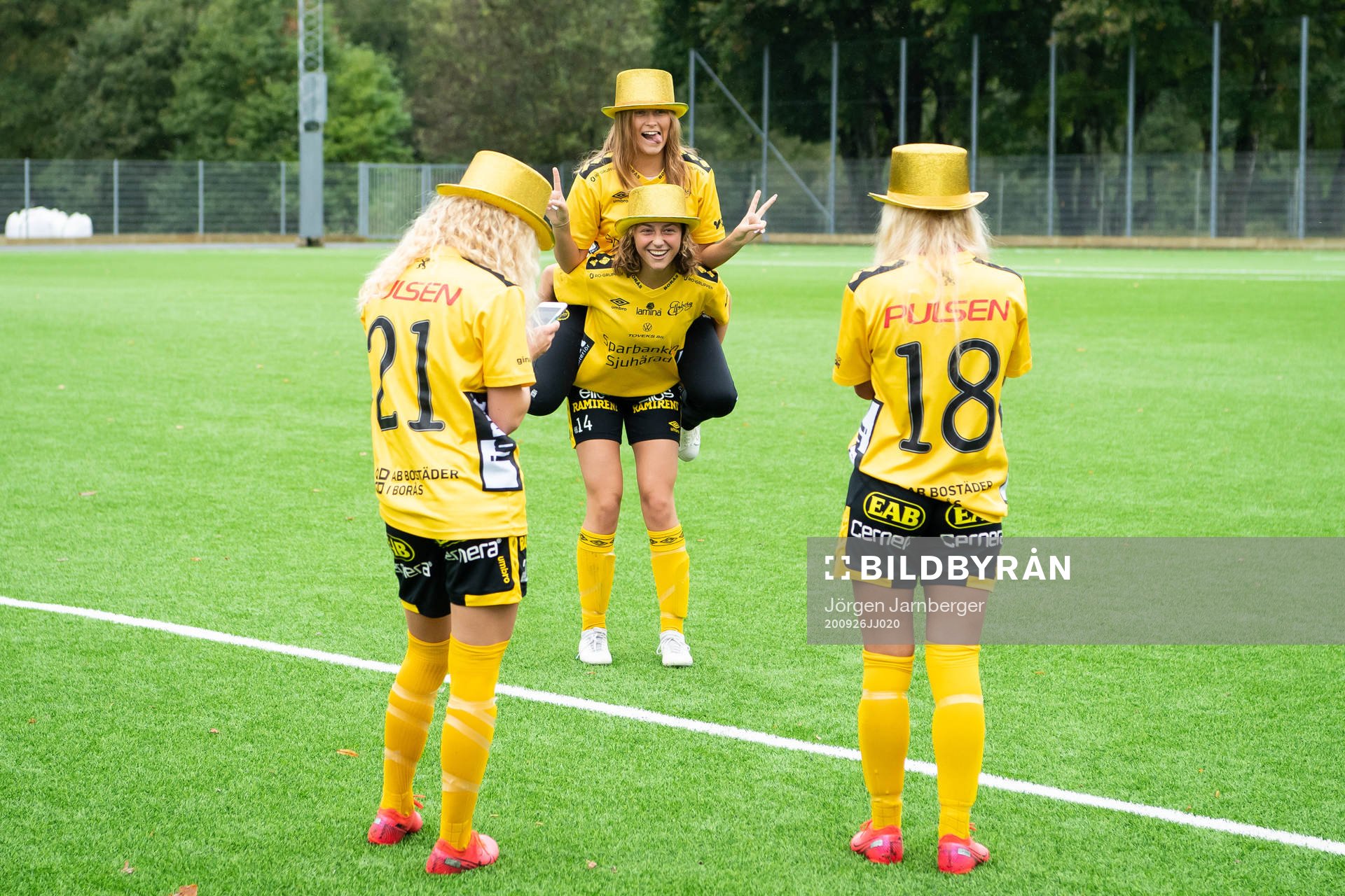 Elfsborgs damlag firar seriesegern i division 4
