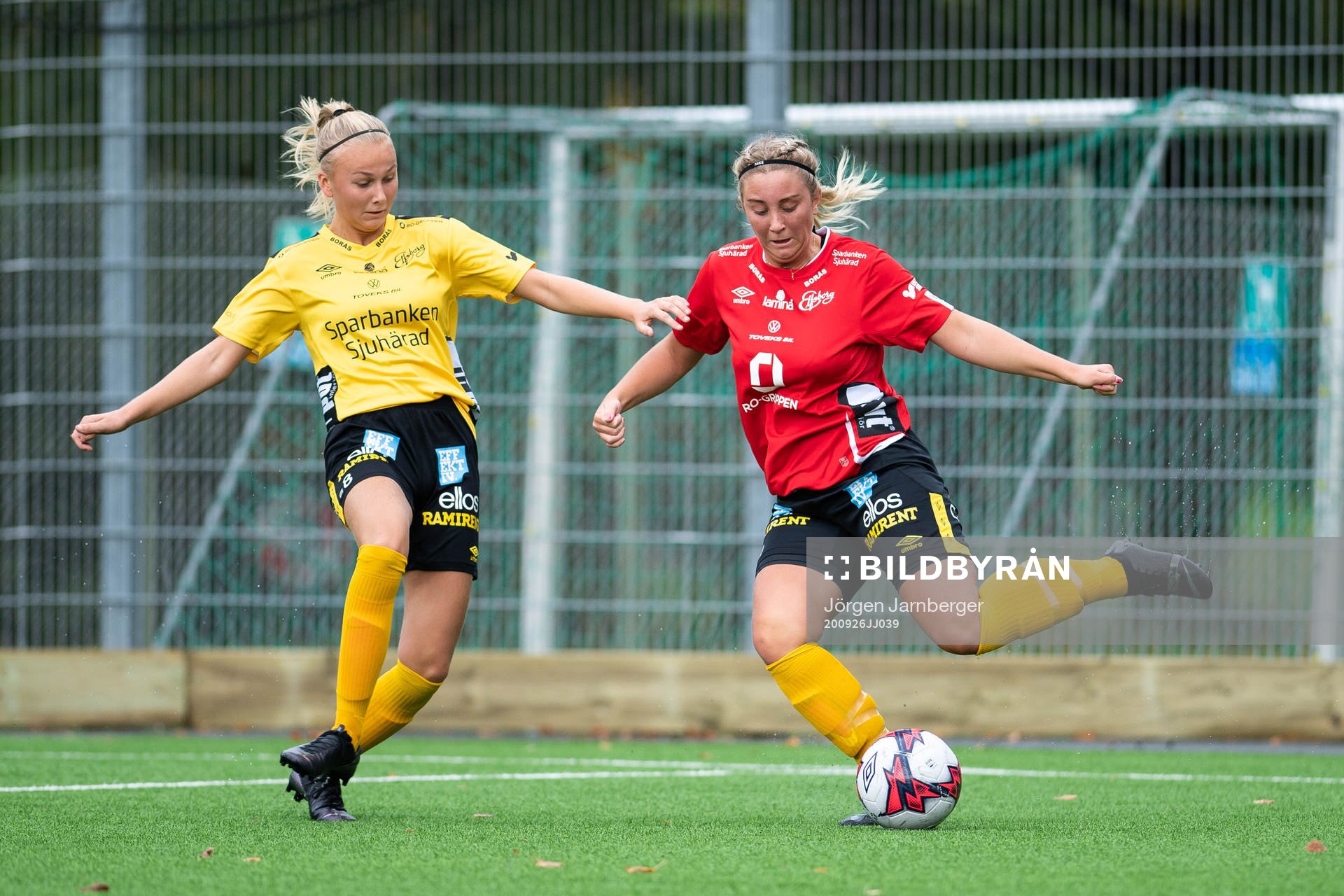 Elfsborgs Linn Sångberg och Ebba Johansson