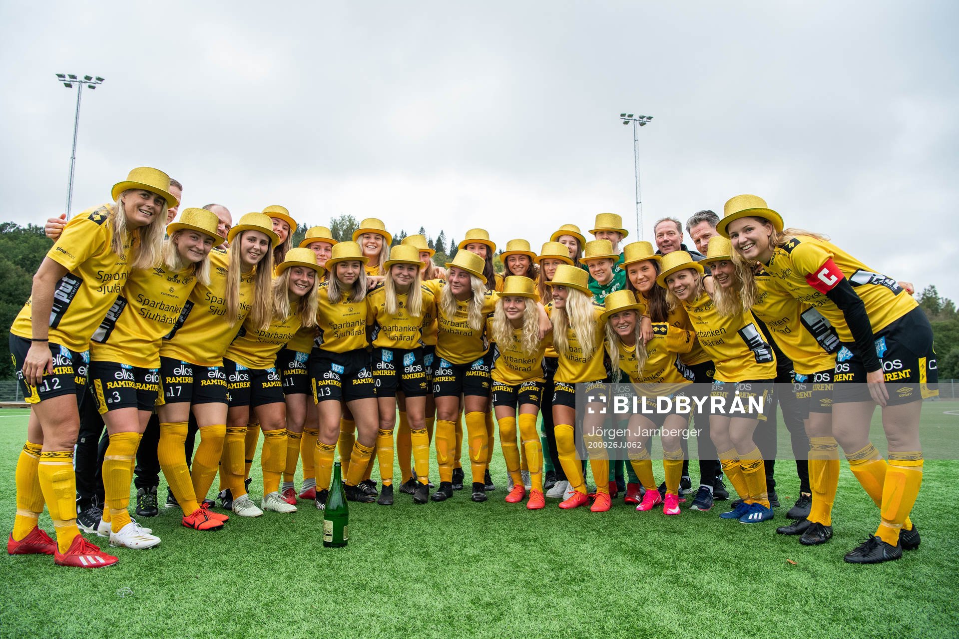 Elfsborgs damlag firar seriesegern i division 4