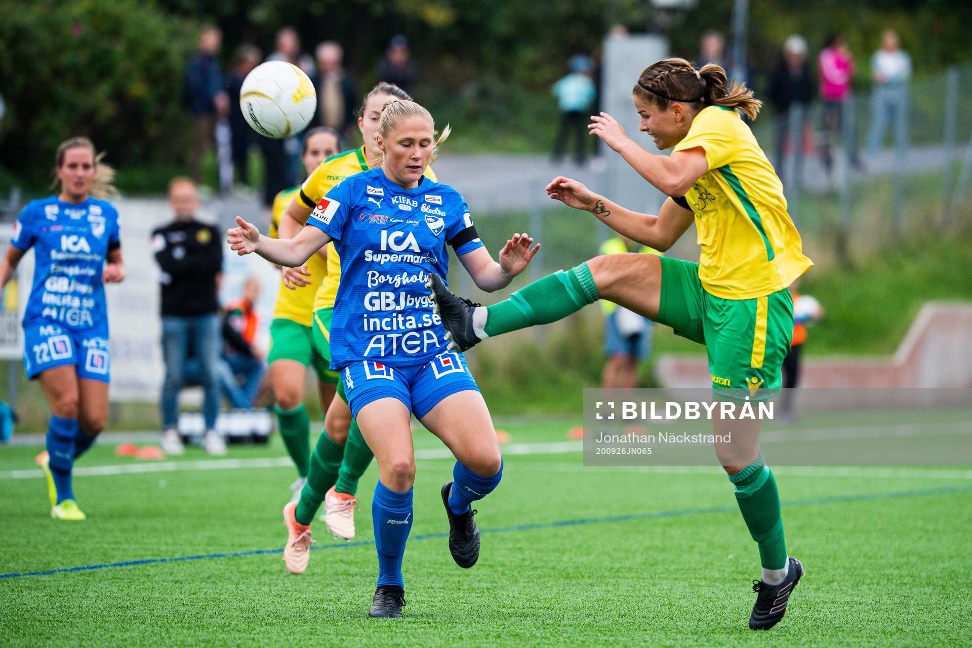 Bollstanäs Nicole Lundström och Kalmars Sara Johansson