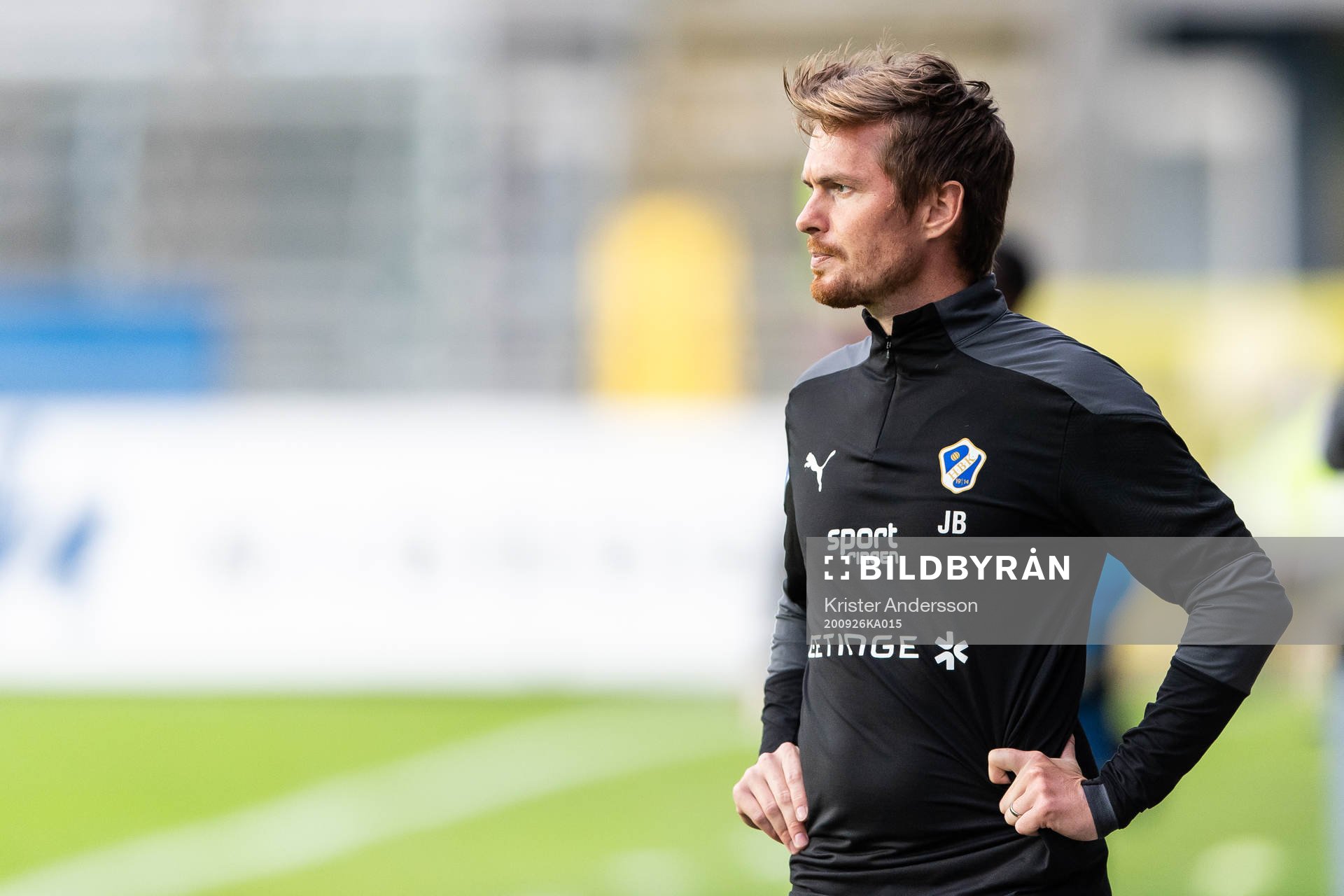 Halmstads tillfälliga tränare Johan Bergström under fotbollsmatchen i Superettan mellan Halmstad och Ljungskile den 26 september 2020 i Halmstad.