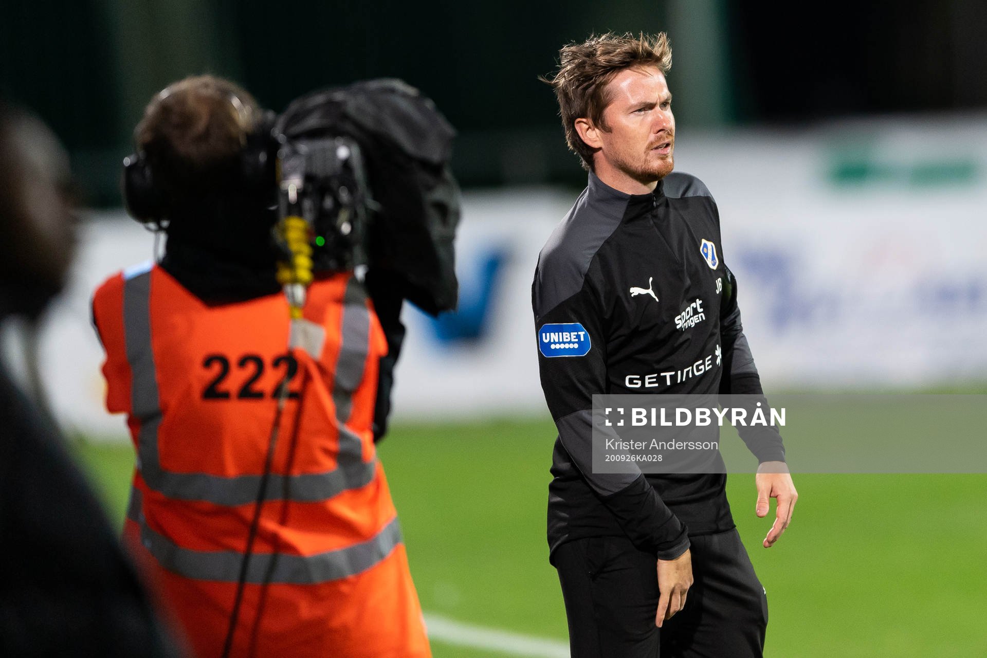 Halmstads tillfälliga tränare Johan Bergström under fotbollsmatchen i Superettan mellan Halmstad och Ljungskile den 26 september 2020 i Halmstad.
