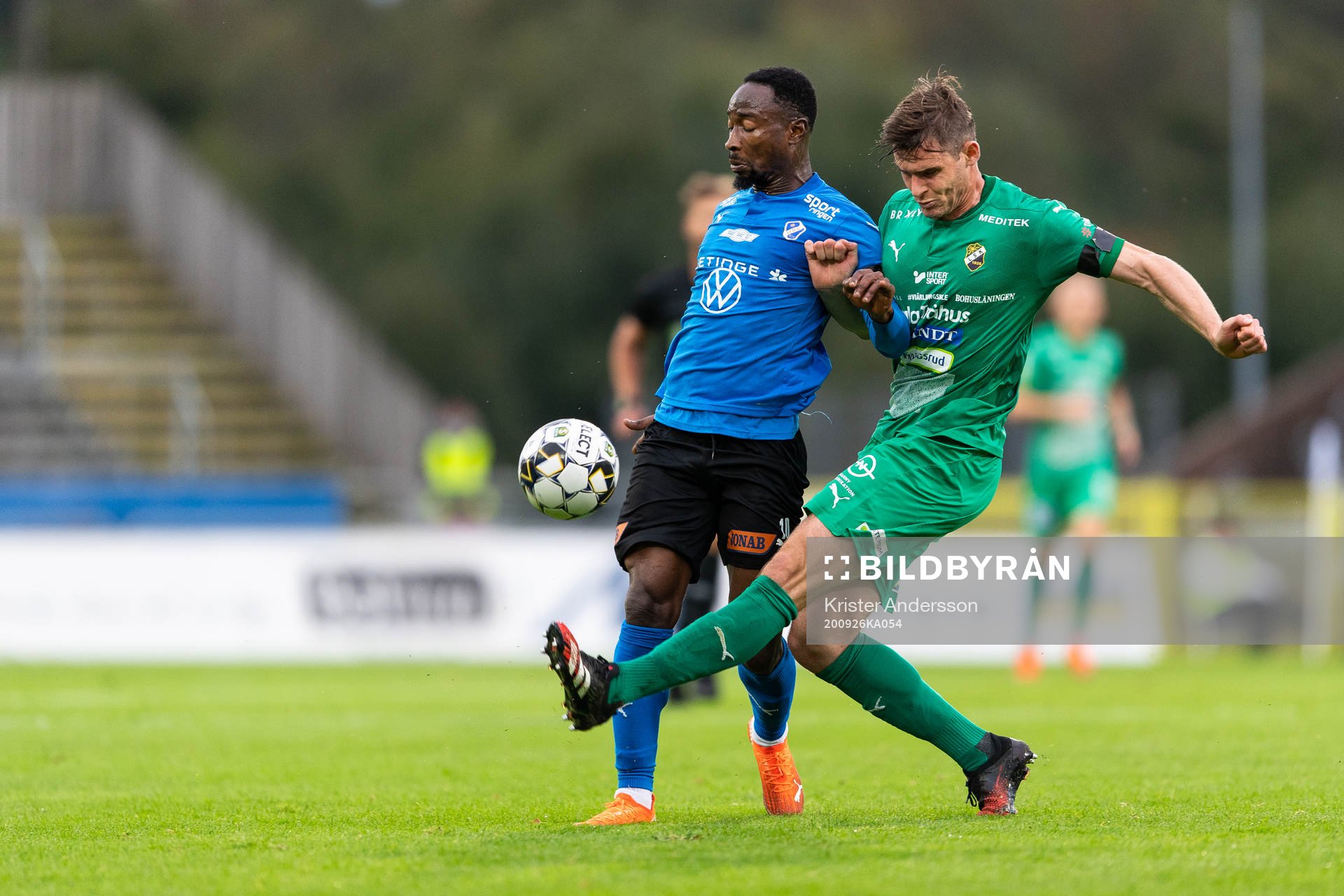 Halmstads Sadat Karim och Ljungskiles Adam Rosén