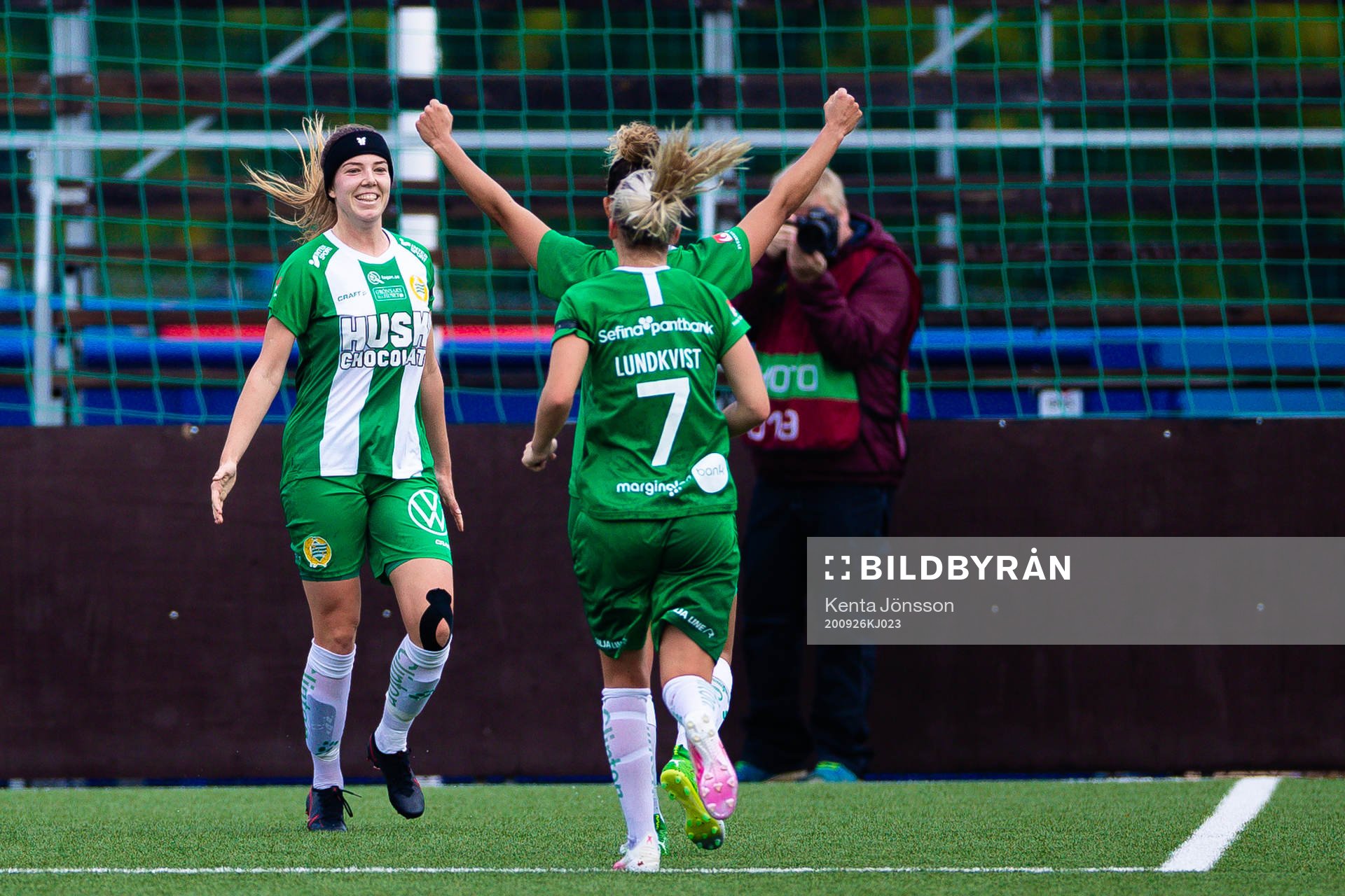 Hammarbys  Emma Westin jublar