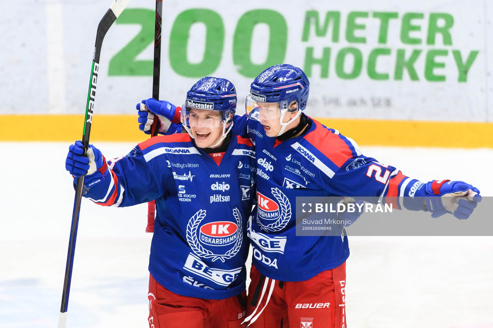 Oskarshamns Kim Strömberg och Filiph Engsund jublar