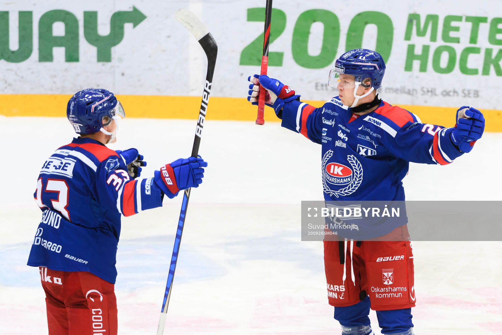 Oskarshamns Kim Strömberg och Filiph Engsund jublar