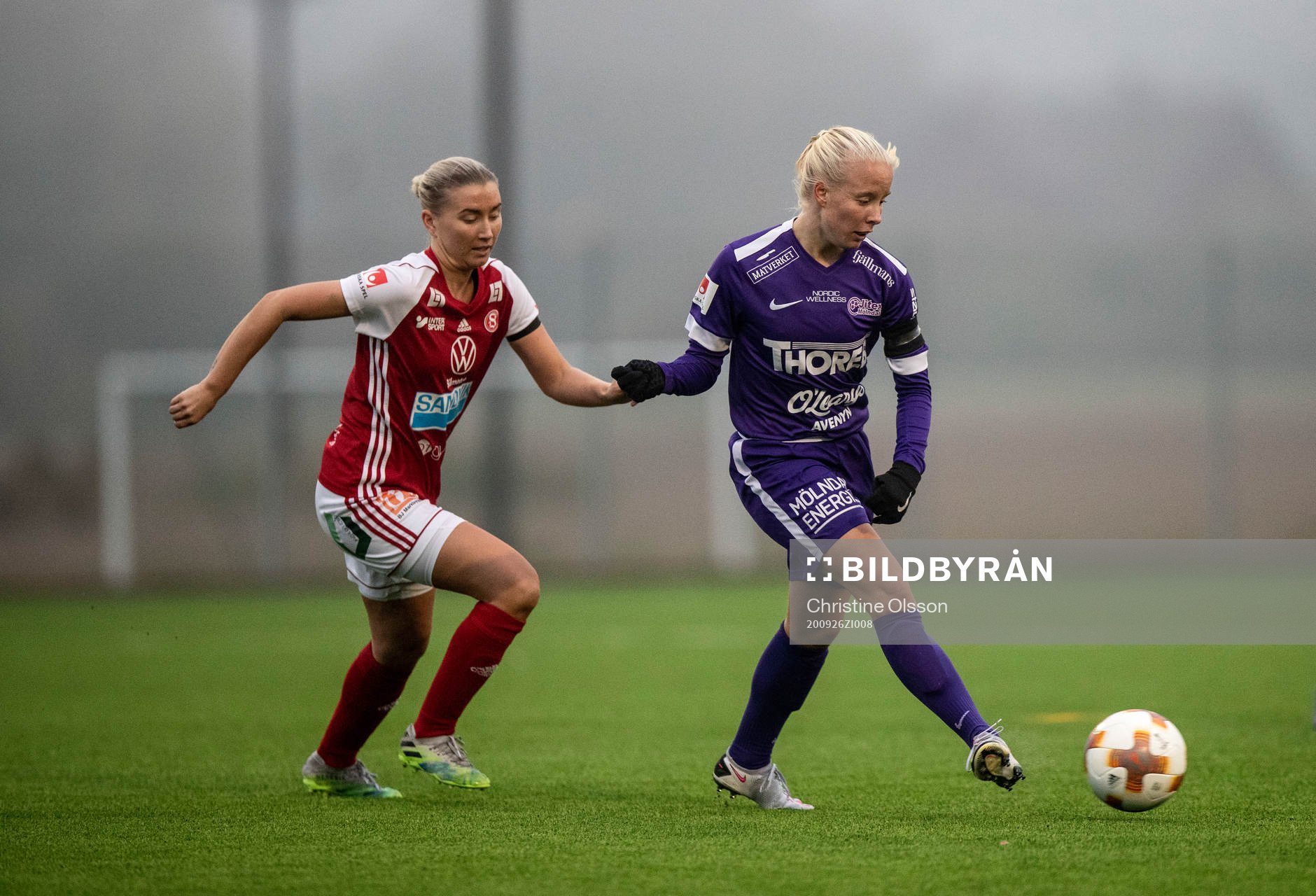 Sandvikens Wilma Näslund och Jitex Linnea Strömberg