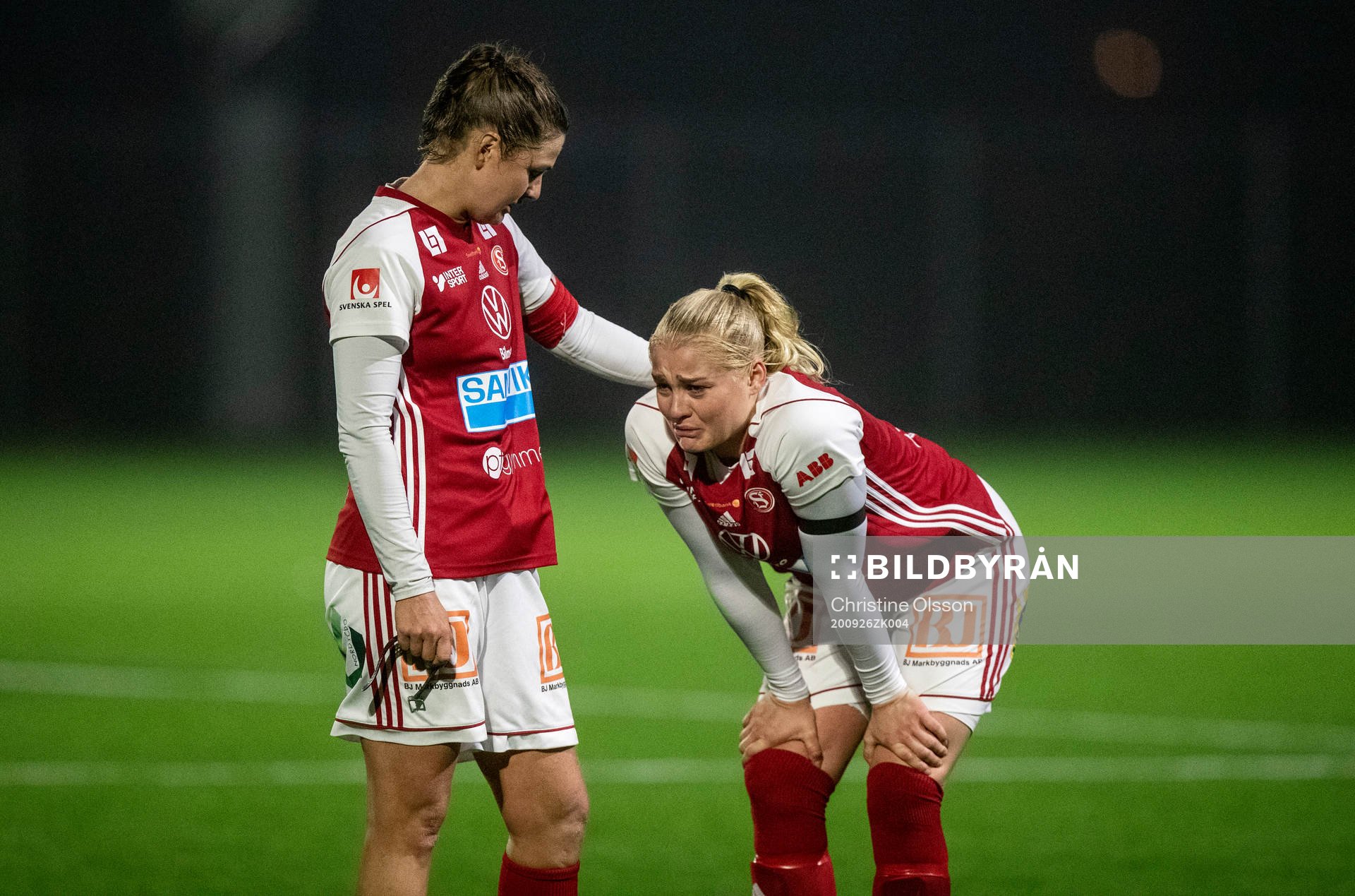 Sandvikens Kim Sundlöv och Klara Folkesson deppar