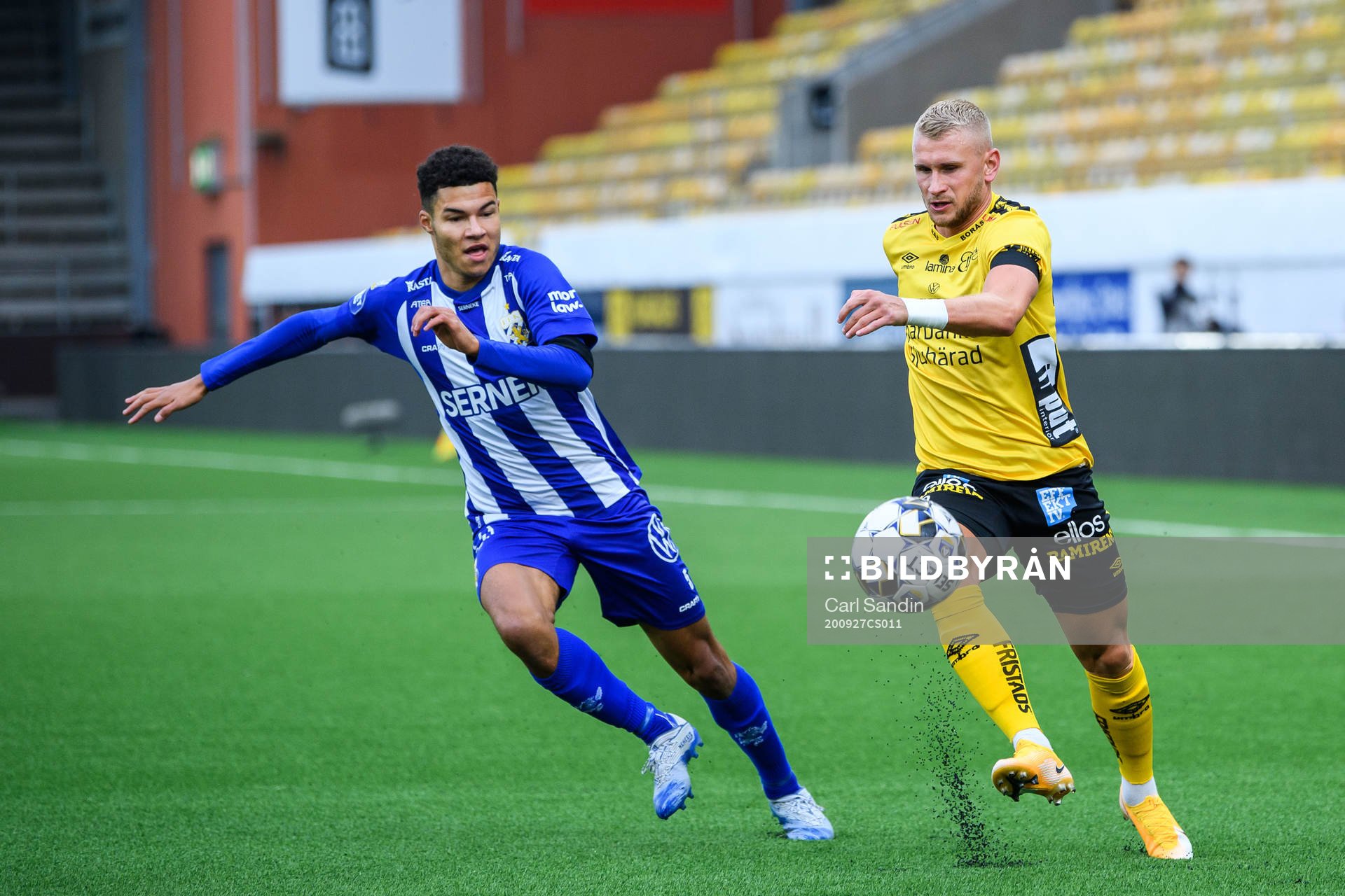 IFK Göteborg Alexander Jallow och Elfsborgs Simon Strand