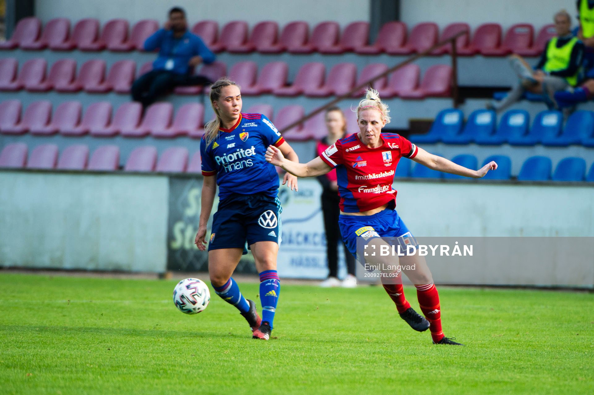 Djurgårdens Hanna Ekengren och Vittsjös Sandra Adolfsson