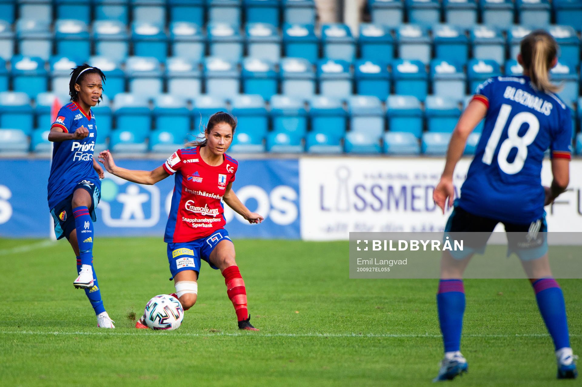 Djurgårdens Linda Motlhalo och Vittsjös Elisabet Klinga
