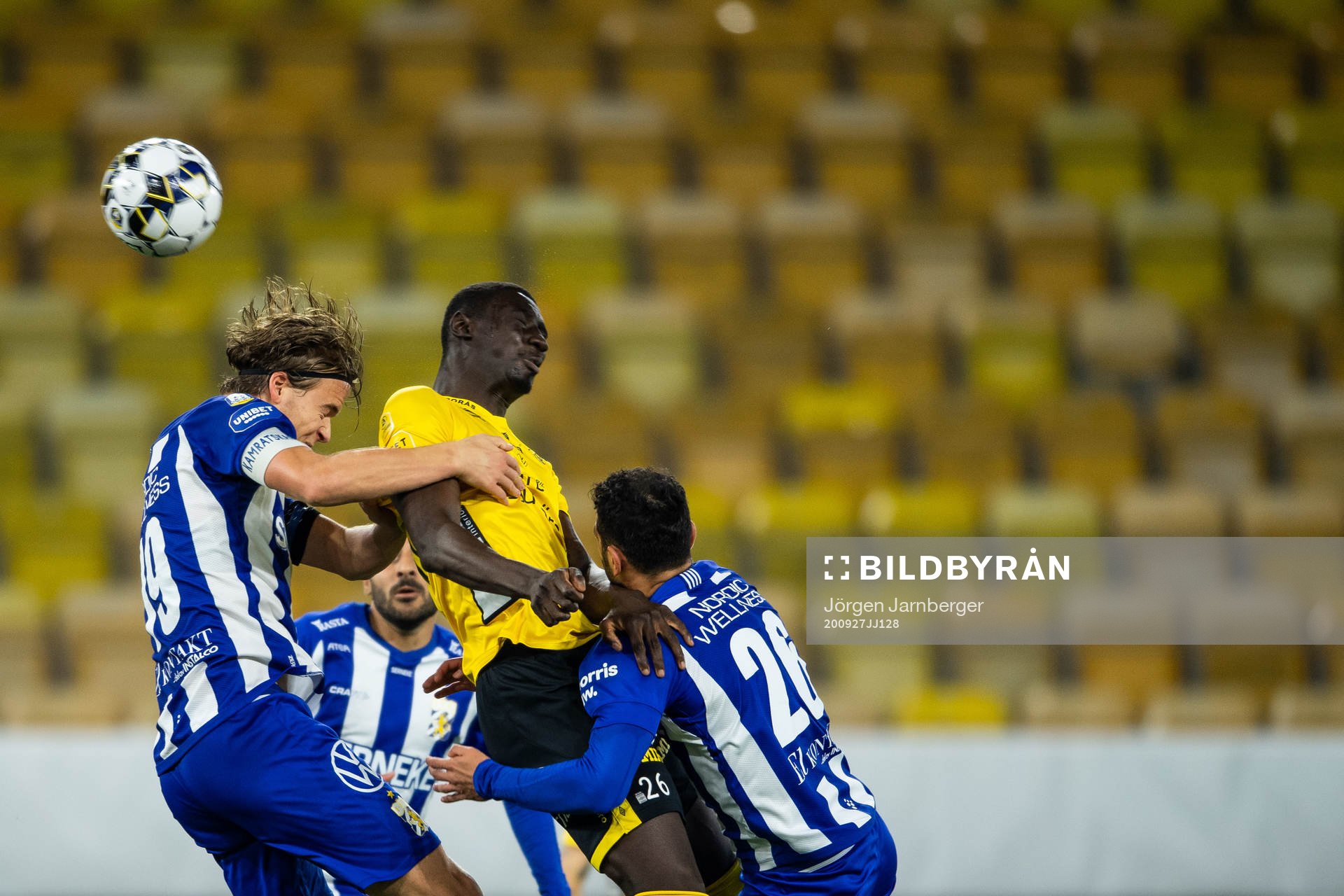 Elfsborgs Marokhy Ndione i nickduell med IFK Göteborg