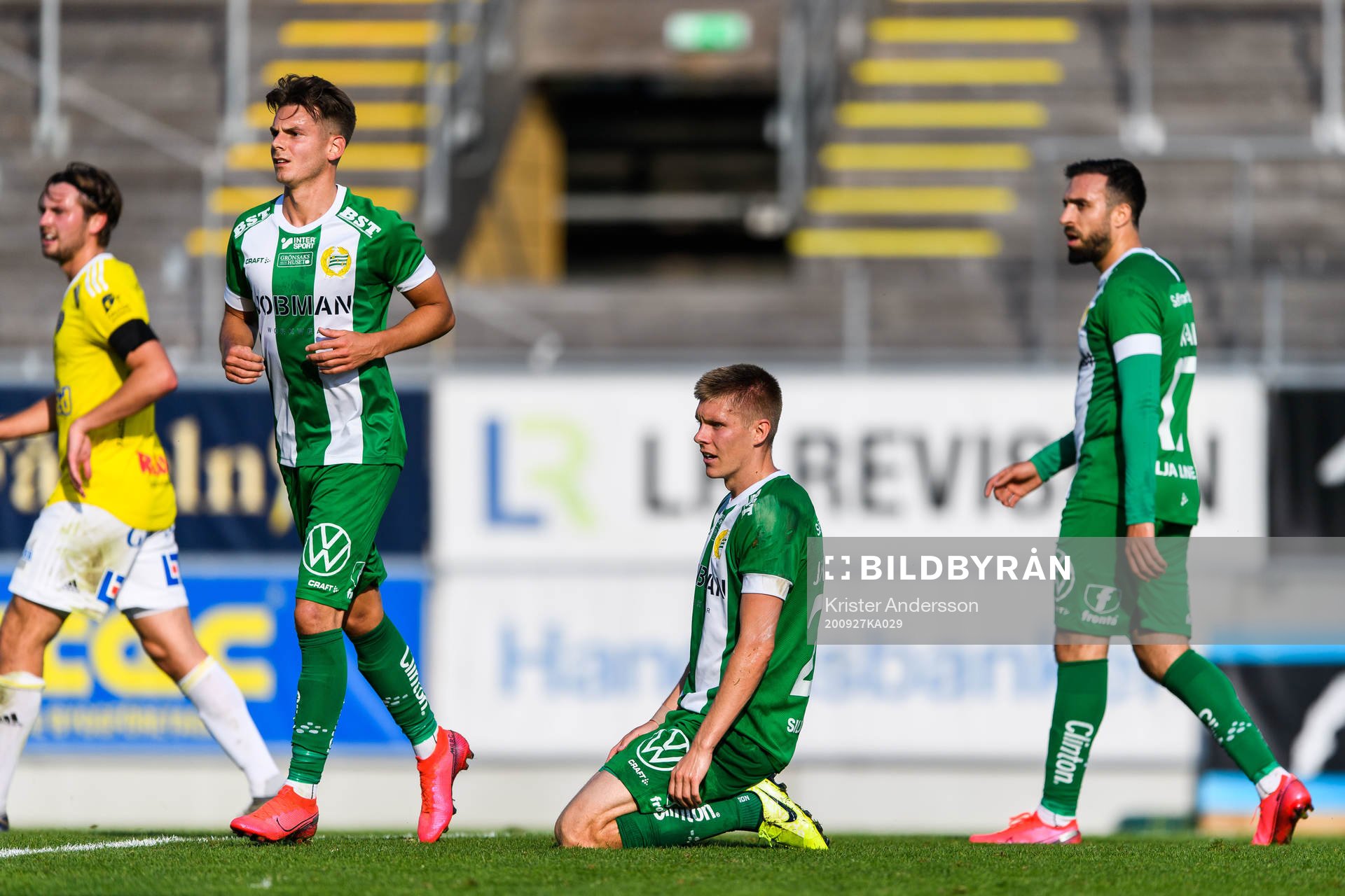 Hammarbys Aron Johansson deppar