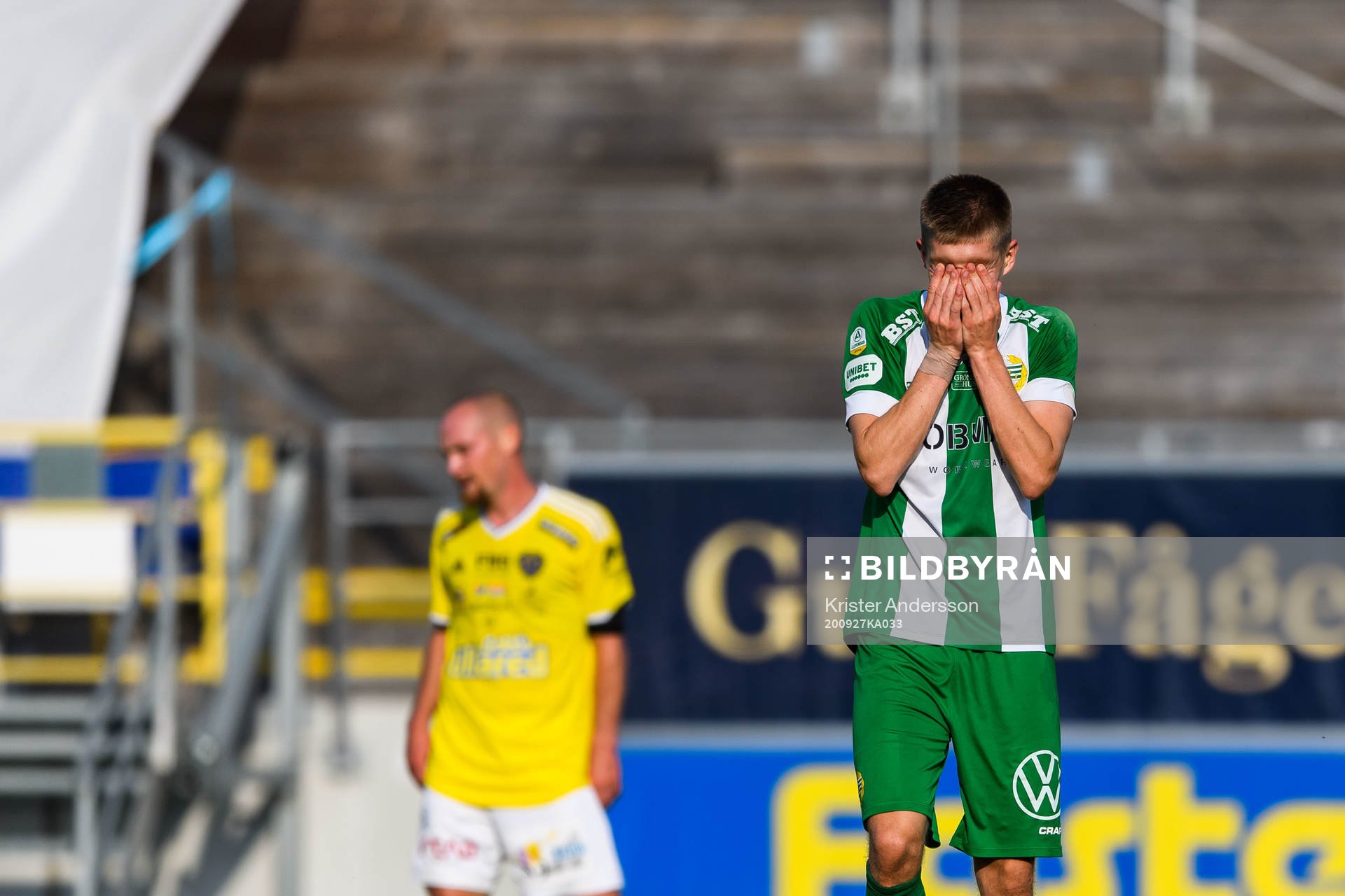 Hammarbys Aron Johansson deppar