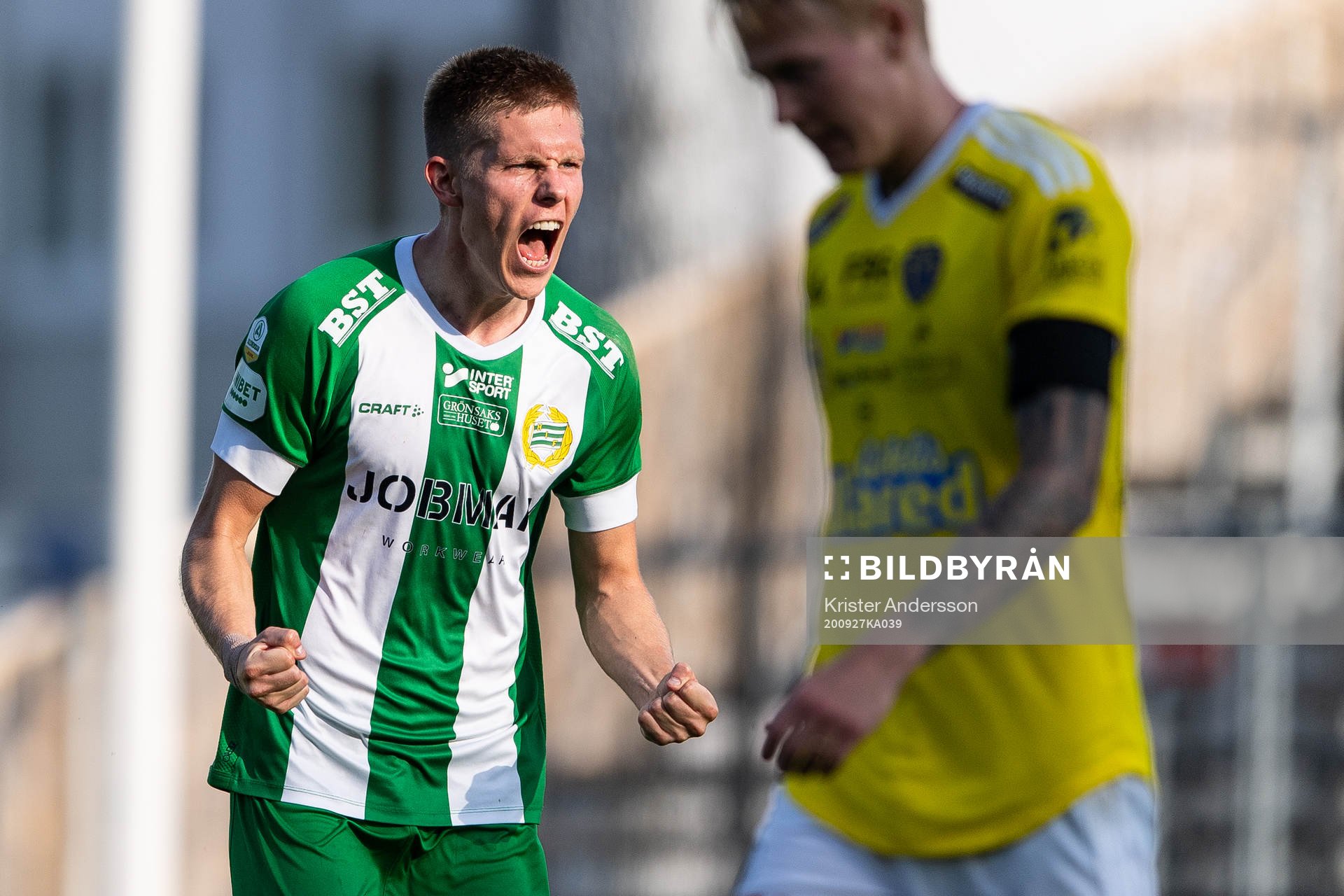 Hammarbys Aron Johansson jublar