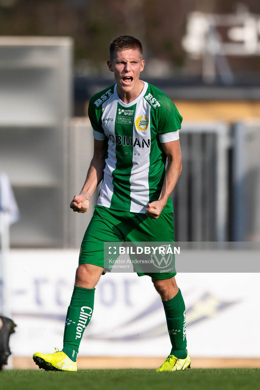 Hammarbys Aron Johansson jublar