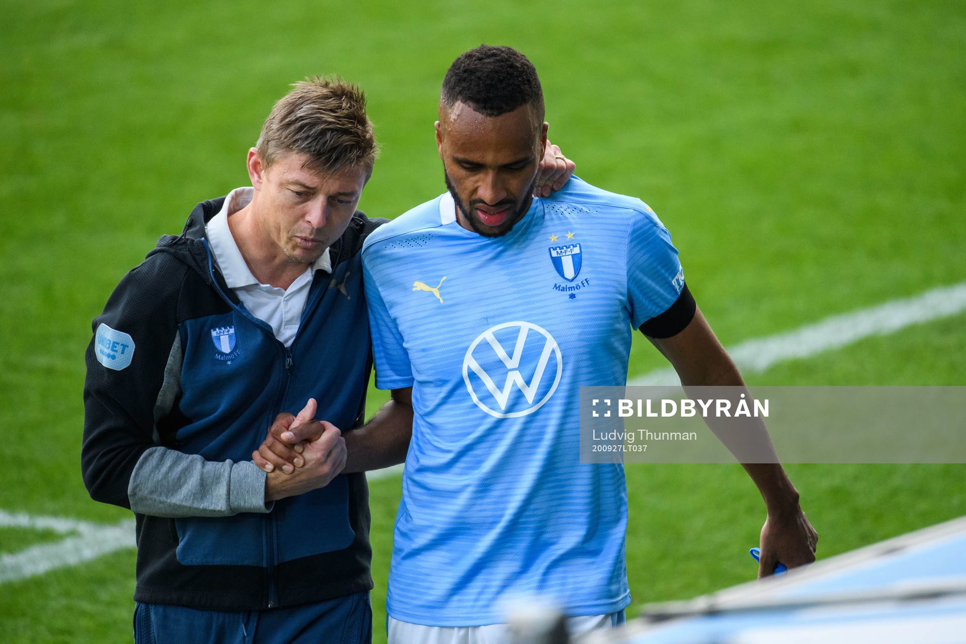 Malmö FFs tränare Jon Dahl Tomasson och Isaac Kiese Thelin