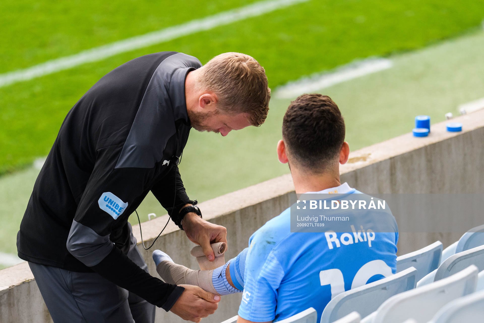 Malmö FFs Erdal Rakip får sin fot lindad