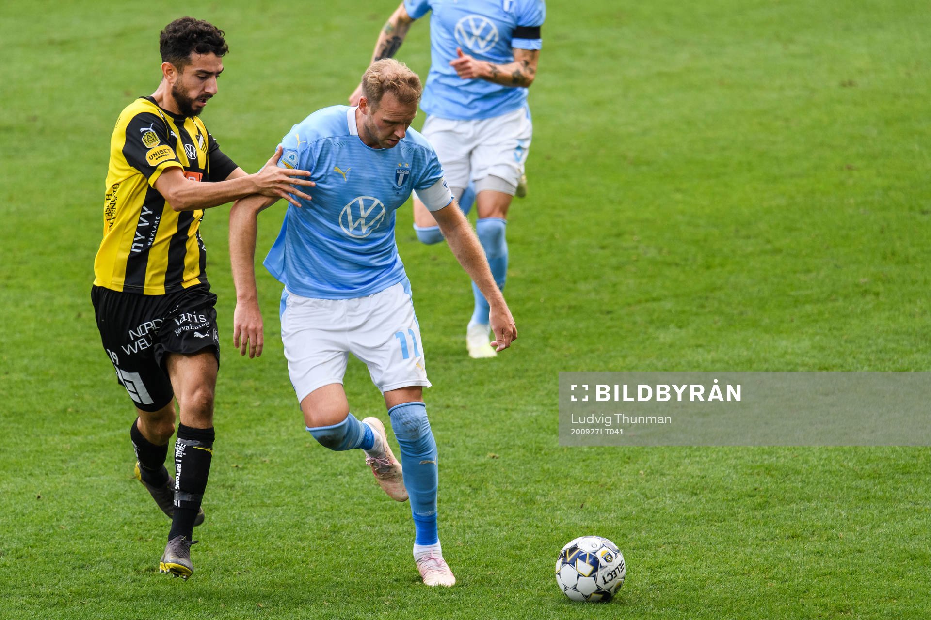 Häckens Daleho Irandust och Malmö FFs Ola Toivonen