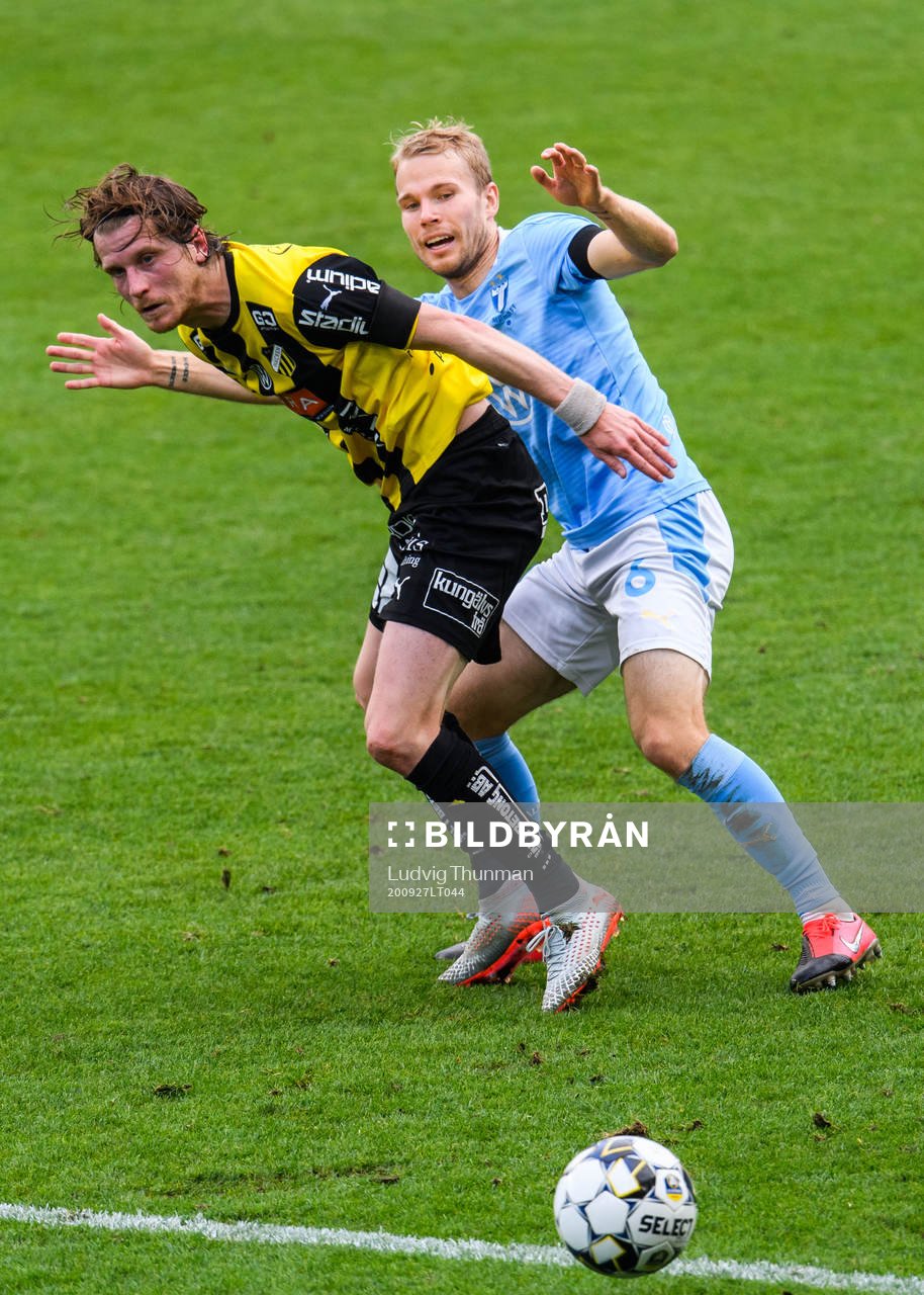Häckens Erik Friberg och Malmö FFs Oscar Lewicki